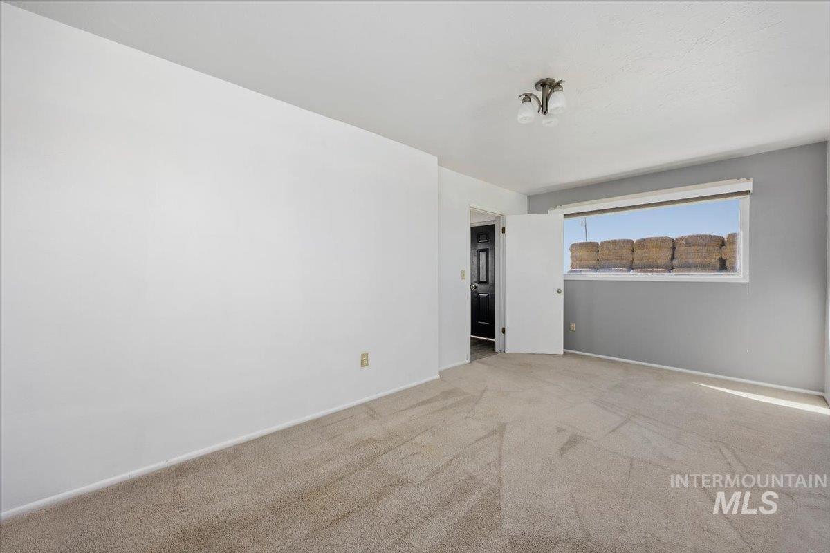 622 E 3600 N, Castleford, Idaho 83321-6402, 2 Bedrooms, 2 Bathrooms, Residential For Sale, Price $365,000,MLS 98984699