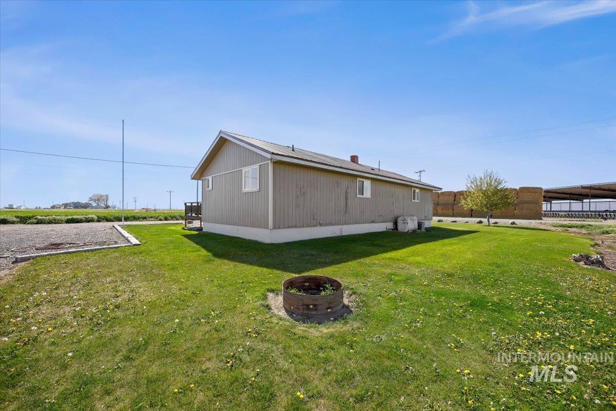 622 E 3600 N, Castleford, Idaho 83321-6402, 2 Bedrooms, 2 Bathrooms, Residential For Sale, Price $365,000,MLS 98984699