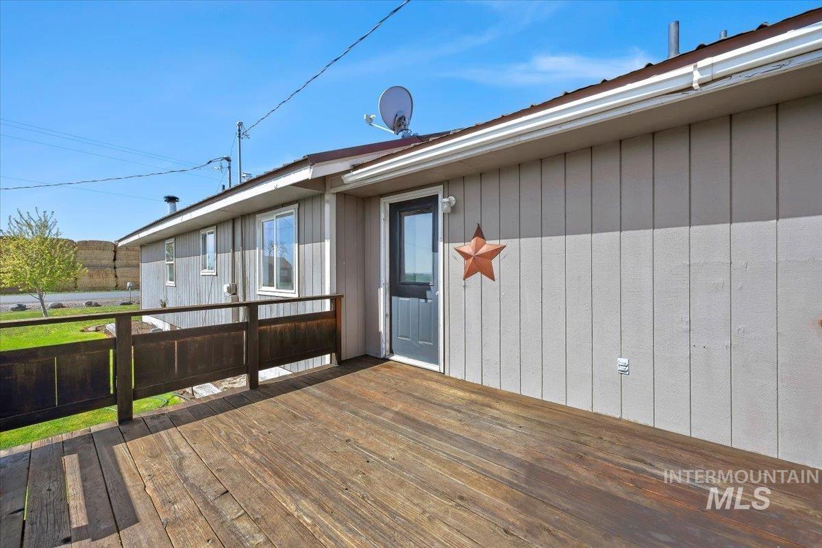 622 E 3600 N, Castleford, Idaho 83321-6402, 2 Bedrooms, 2 Bathrooms, Residential For Sale, Price $365,000,MLS 98984699