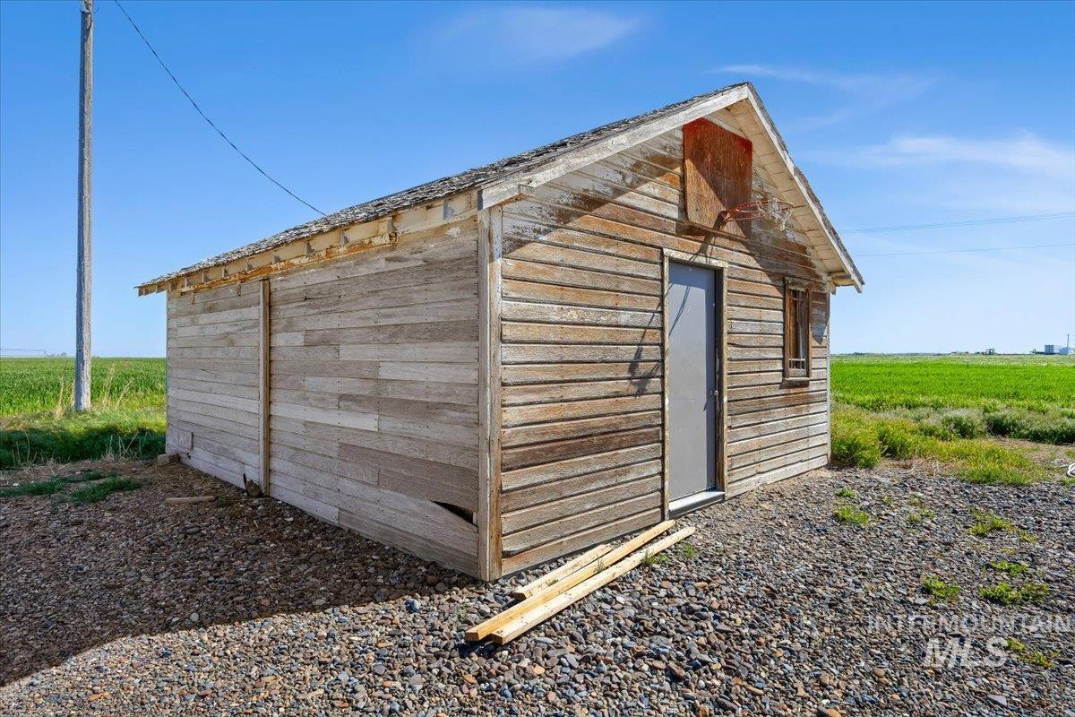 622 E 3600 N, Castleford, Idaho 83321-6402, 2 Bedrooms, 2 Bathrooms, Residential For Sale, Price $365,000,MLS 98984699