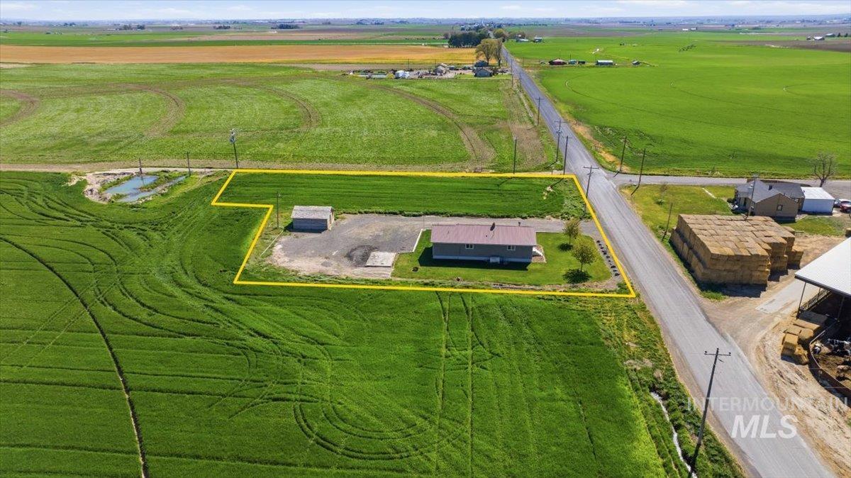 622 E 3600 N, Castleford, Idaho 83321-6402, 2 Bedrooms, 2 Bathrooms, Residential For Sale, Price $365,000,MLS 98984699