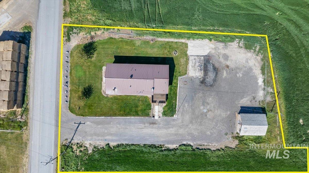 622 E 3600 N, Castleford, Idaho 83321-6402, 2 Bedrooms, 2 Bathrooms, Residential For Sale, Price $365,000,MLS 98984699