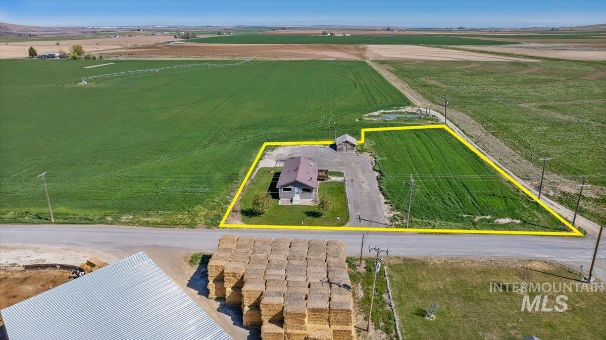 622 E 3600 N, Castleford, Idaho 83321-6402, 2 Bedrooms, 2 Bathrooms, Residential For Sale, Price $365,000,MLS 98984699