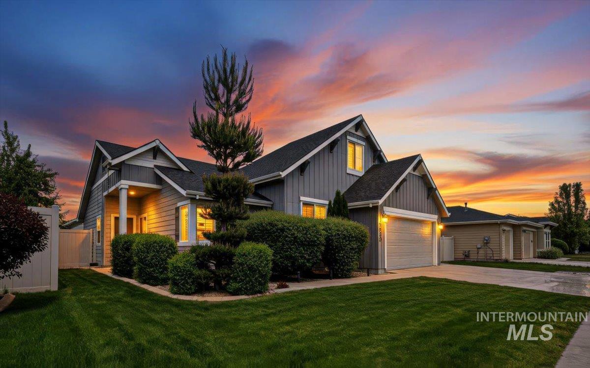 5850 W Rotherham Dr., Eagle, Idaho 83616, 4 Bedrooms, 2.5 Bathrooms, Residential For Sale, Price $635,000,MLS 98984703