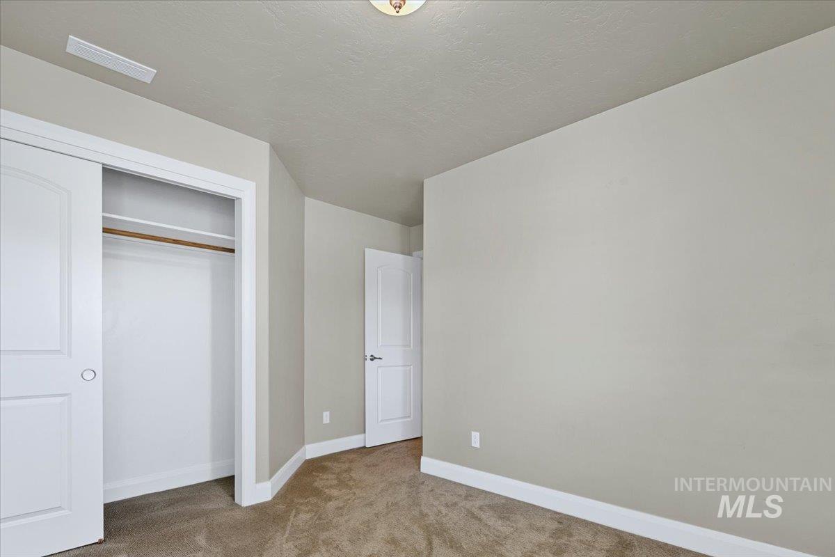 5850 W Rotherham Dr., Eagle, Idaho 83616, 4 Bedrooms, 2.5 Bathrooms, Residential For Sale, Price $635,000,MLS 98984703