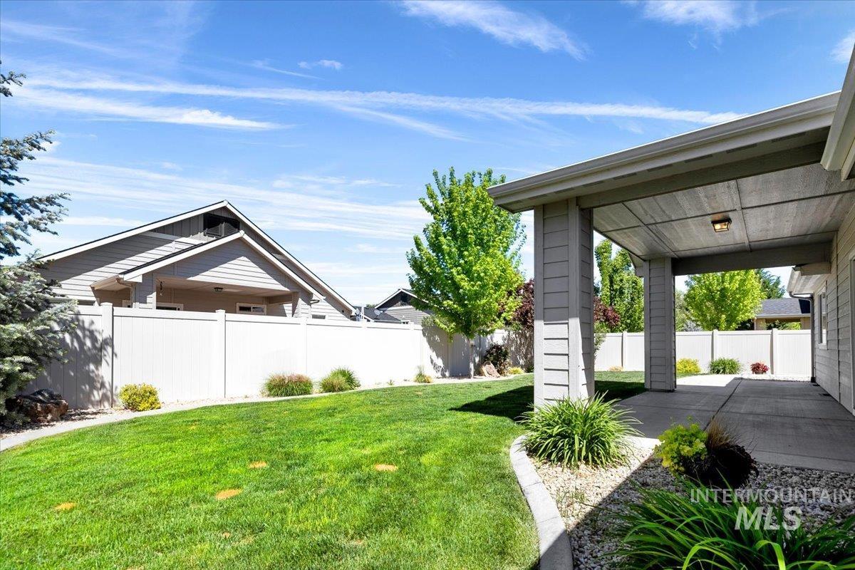5850 W Rotherham Dr., Eagle, Idaho 83616, 4 Bedrooms, 2.5 Bathrooms, Residential For Sale, Price $635,000,MLS 98984703