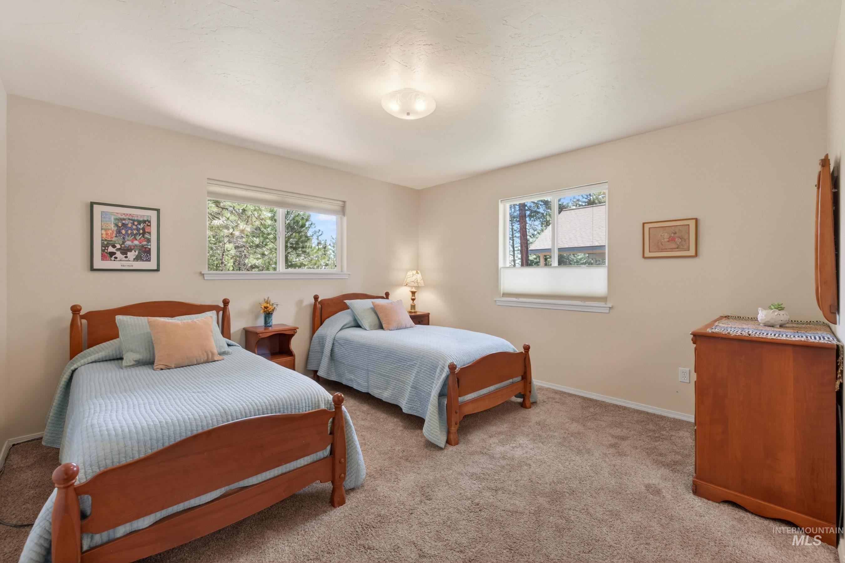 628 Woodlands Dr, McCall, Idaho 83638, 2 Bedrooms, 2 Bathrooms, Residential For Sale, Price $699,000, 98984704