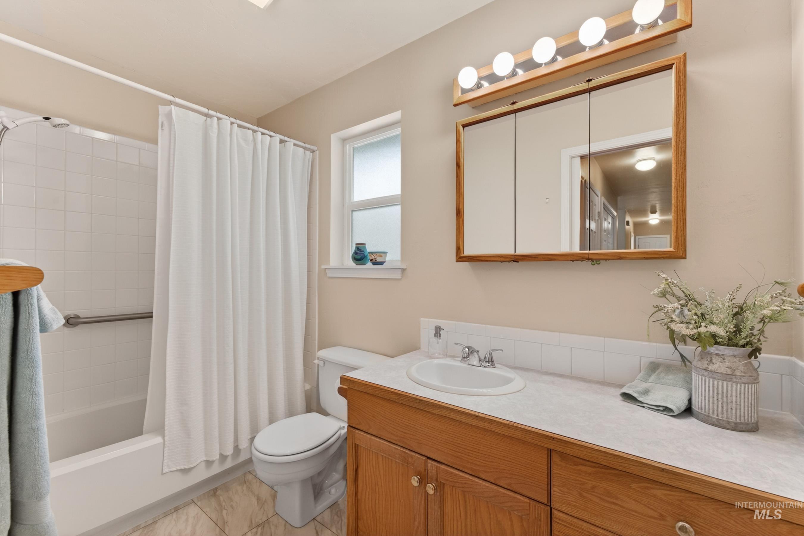 628 Woodlands Dr, McCall, Idaho 83638, 2 Bedrooms, 2 Bathrooms, Residential For Sale, Price $699,000, 98984704
