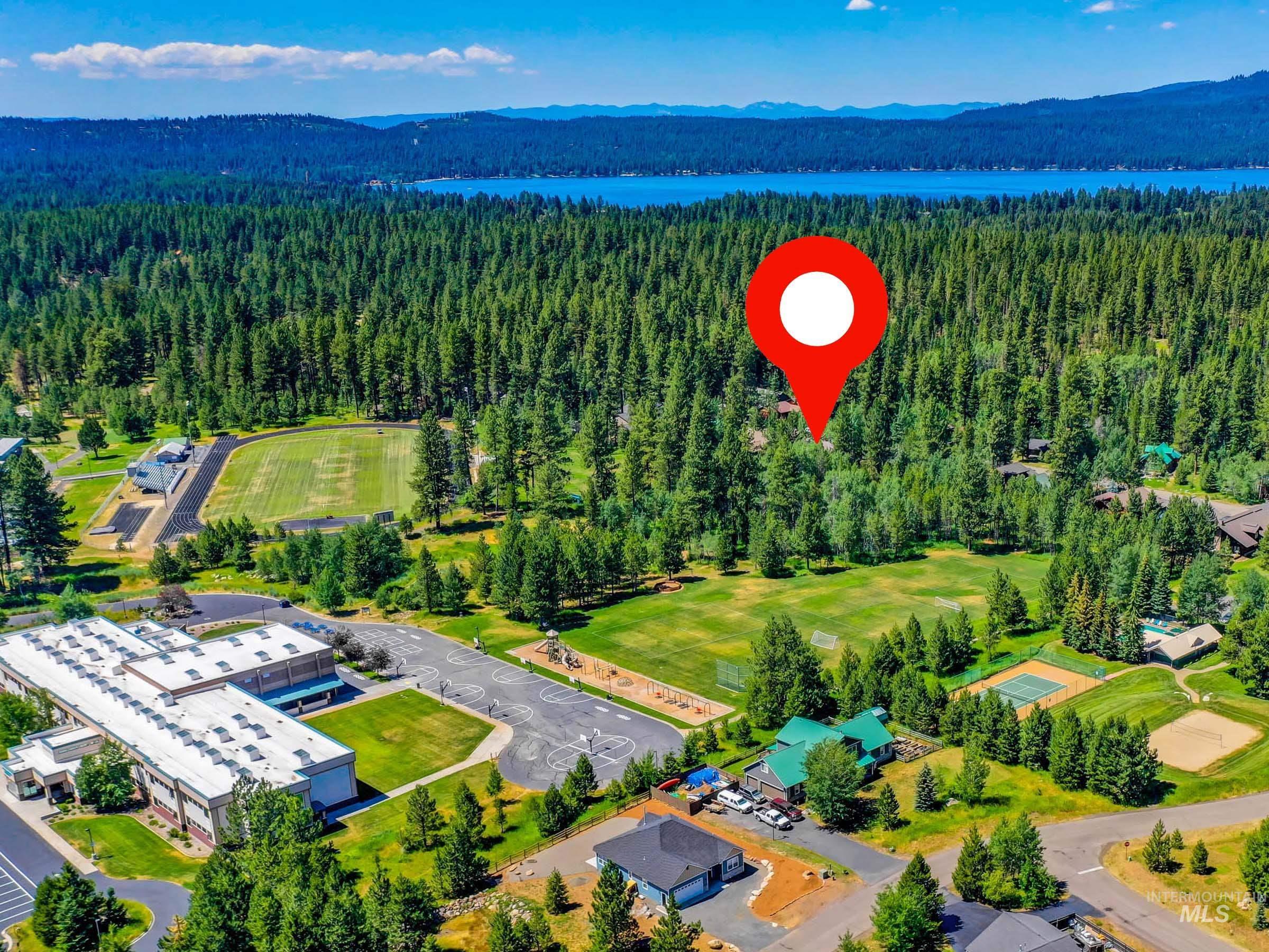 628 Woodlands Dr, McCall, Idaho 83638, 2 Bedrooms, 2 Bathrooms, Residential For Sale, Price $699,000, 98984704