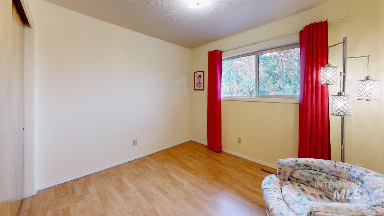 1206 21st Ave, Clarkston, Washington 99403, 3 Bedrooms, 2 Bathrooms, Residential For Sale, Price $430,000, 98984706