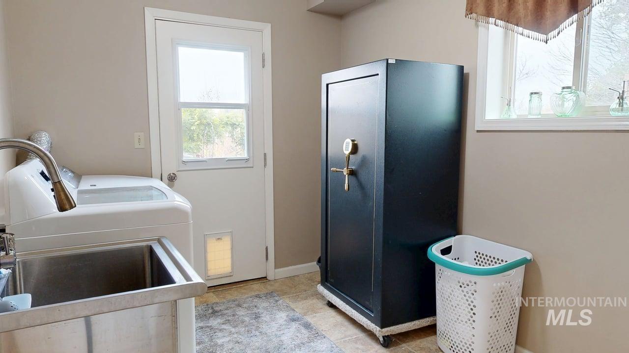 1206 21st Ave, Clarkston, Washington 99403, 3 Bedrooms, 2 Bathrooms, Residential For Sale, Price $430,000, 98984706