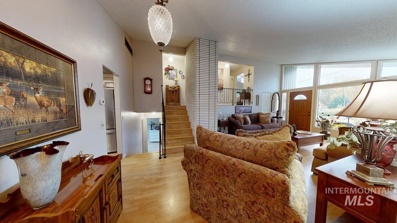 1206 21st Ave, Clarkston, Washington 99403, 3 Bedrooms, 2 Bathrooms, Residential For Sale, Price $430,000, 98984706
