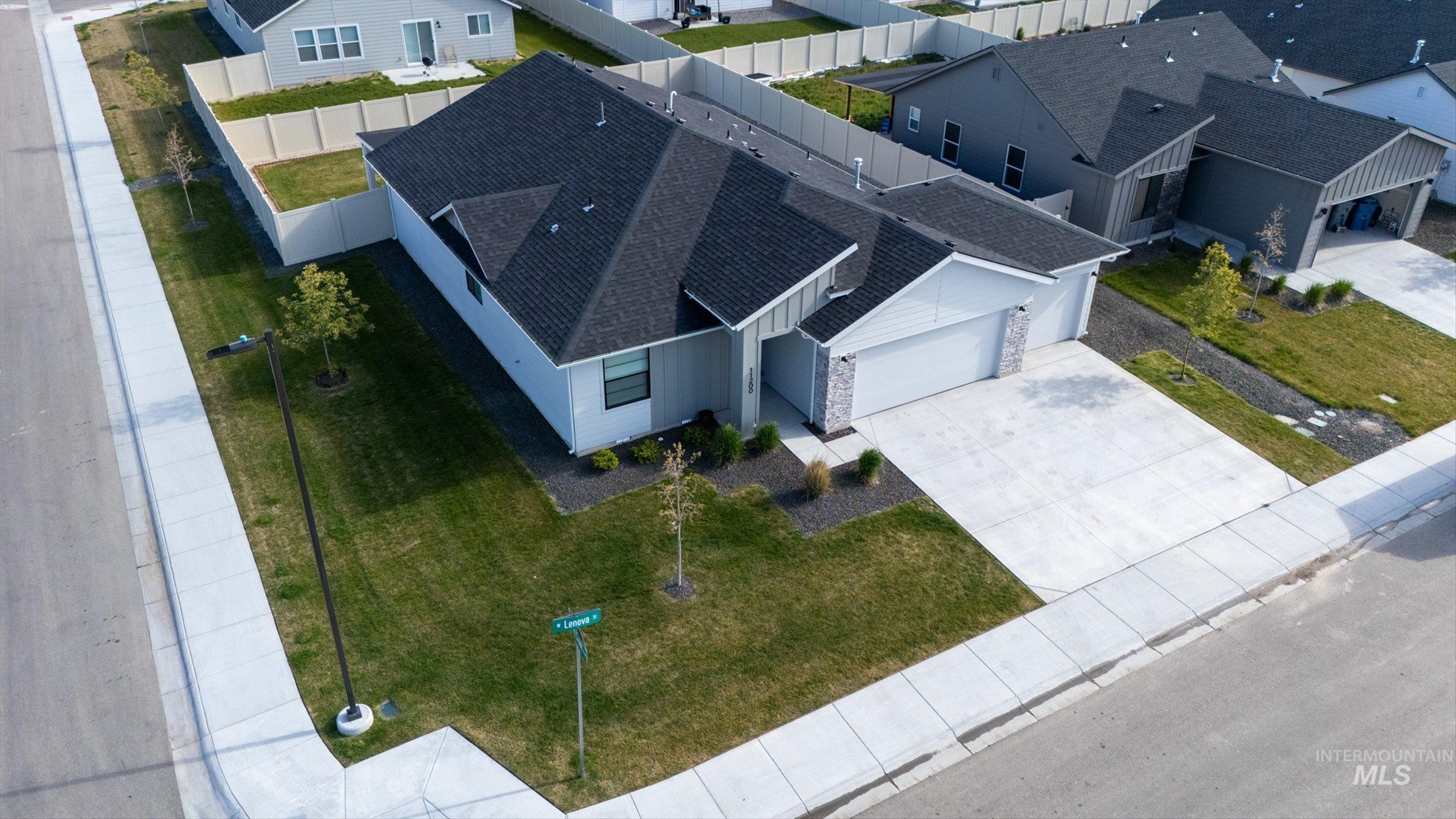 11200 W Lenova St, Nampa, Idaho 83651, 3 Bedrooms, 2 Bathrooms, Residential For Sale, Price $445,000, 98984707