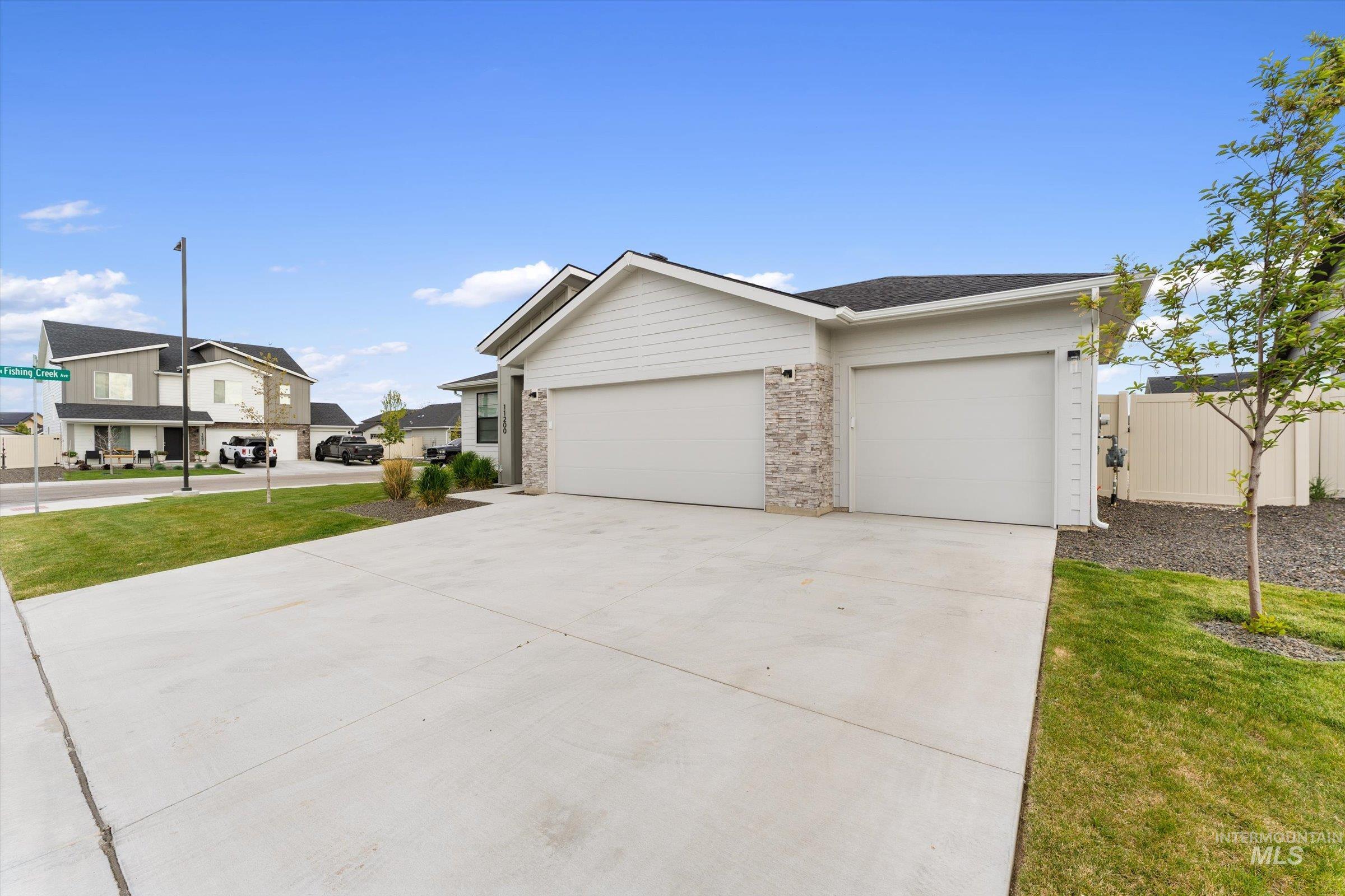 11200 W Lenova St, Nampa, Idaho 83651, 3 Bedrooms, 2 Bathrooms, Residential For Sale, Price $445,000, 98984707