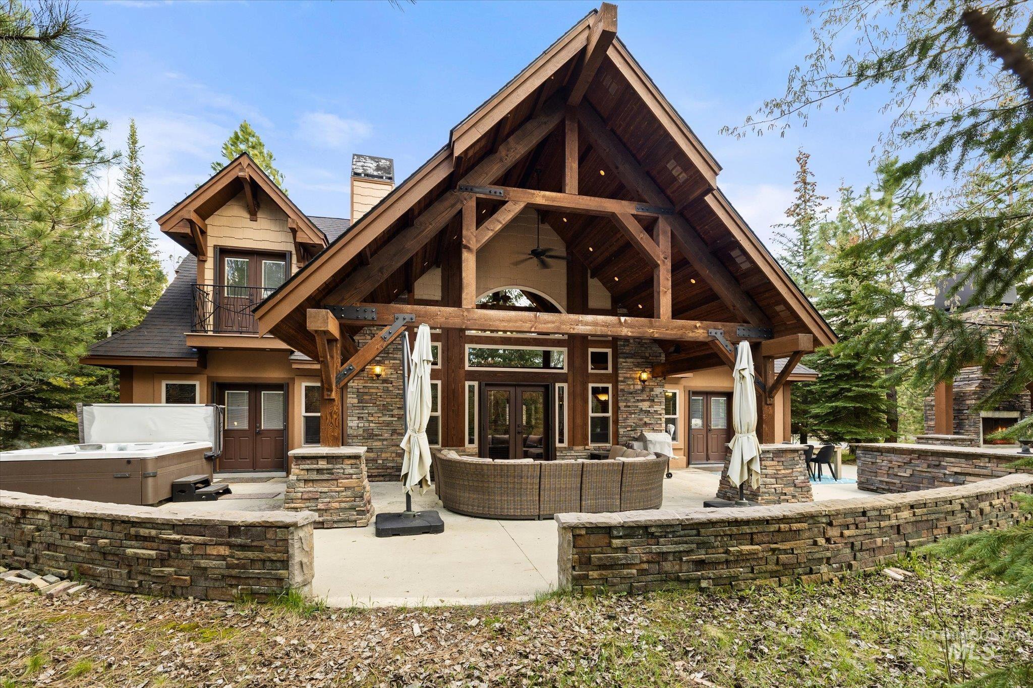 14 POINTE AT GOLDFORK CT, Donnelly, Idaho 83615, 4 Bedrooms, 4.5 Bathrooms, Residential For Sale, Price $1,722,000, 98984708