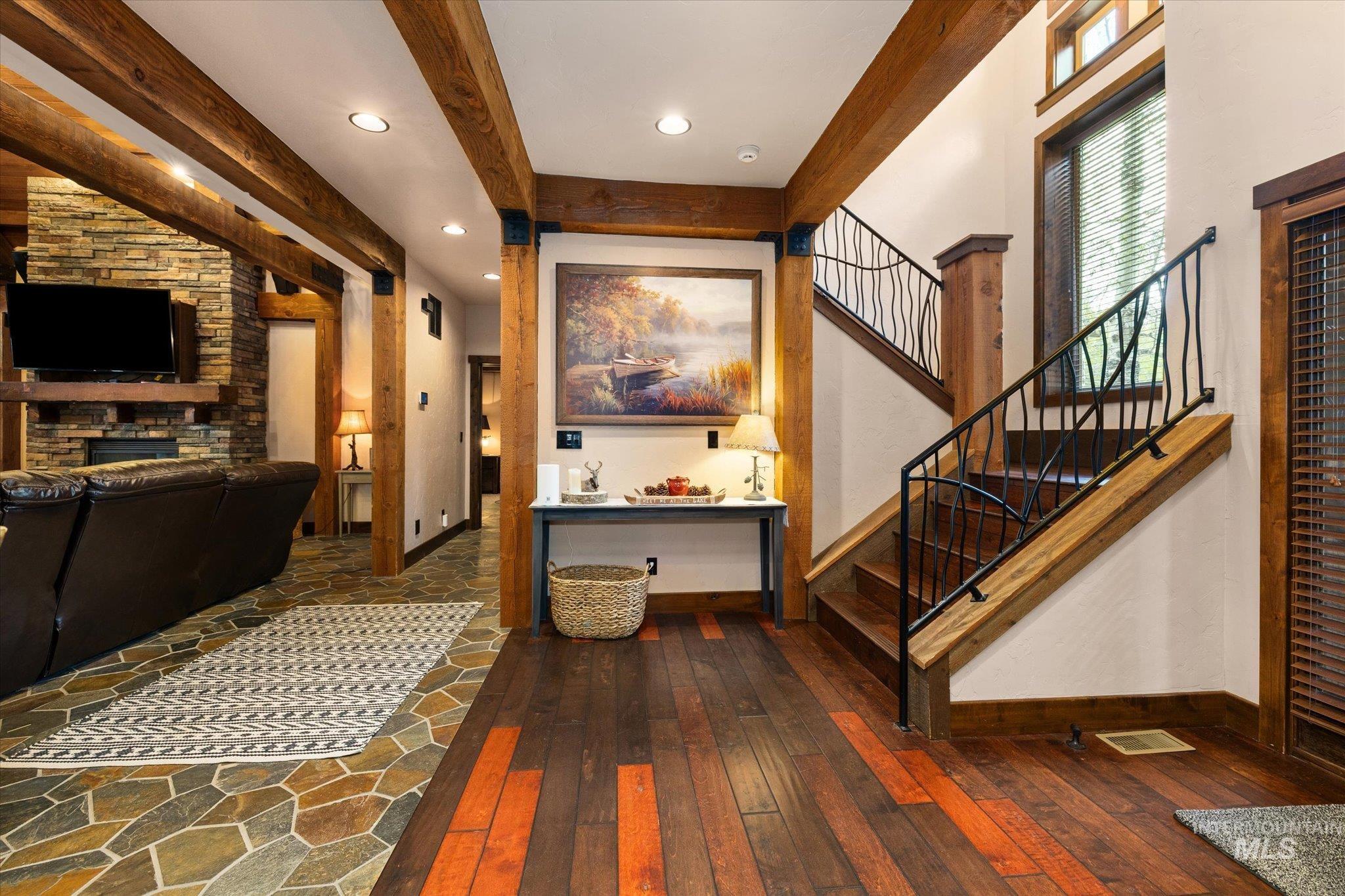 14 POINTE AT GOLDFORK CT, Donnelly, Idaho 83615, 4 Bedrooms, 4.5 Bathrooms, Residential For Sale, Price $1,722,000, 98984708