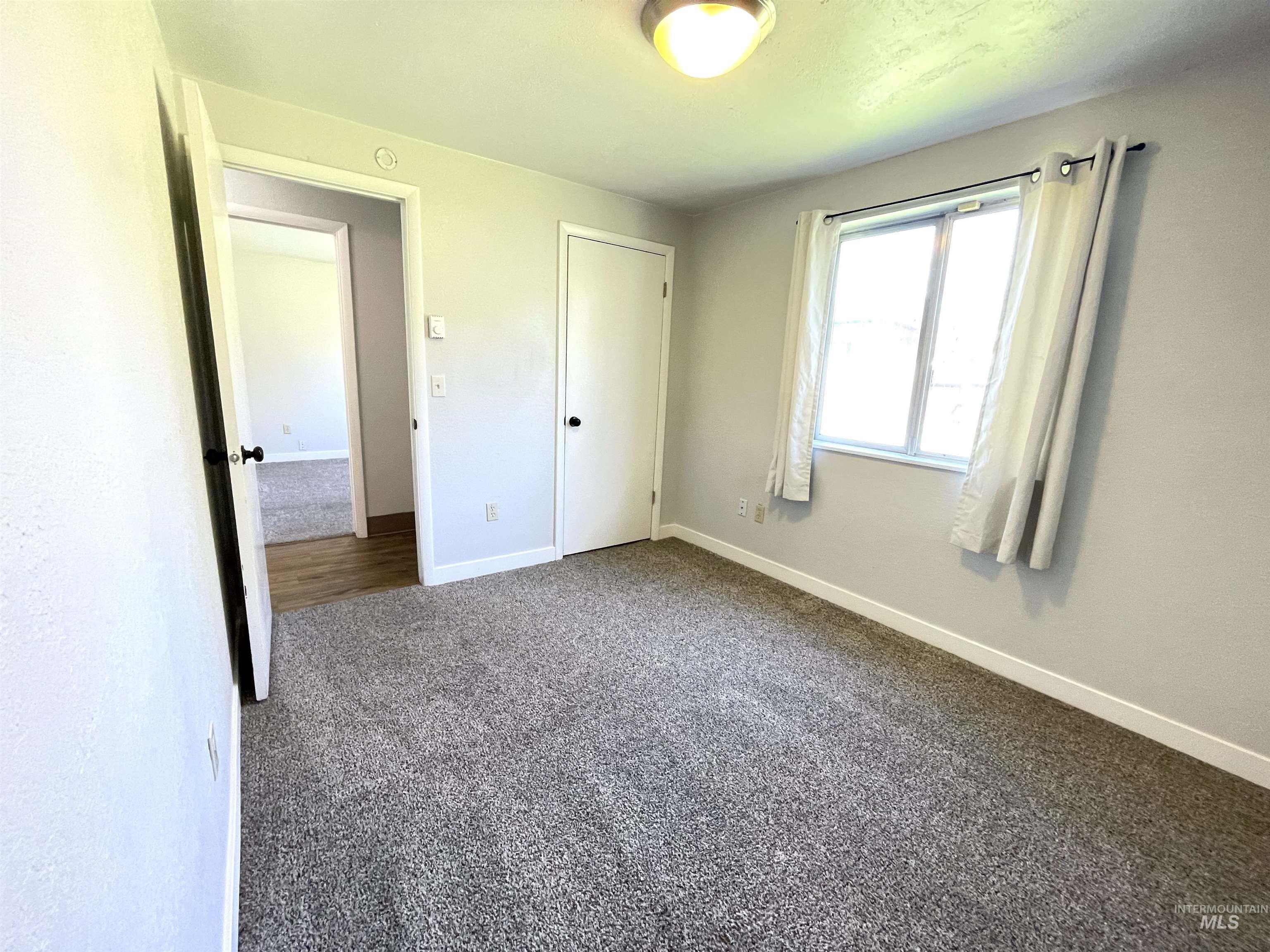 207 E Omaha St., Caldwell, Idaho 83605, 5 Bedrooms, 2 Bathrooms, Residential For Sale, Price $360,000, 98984709