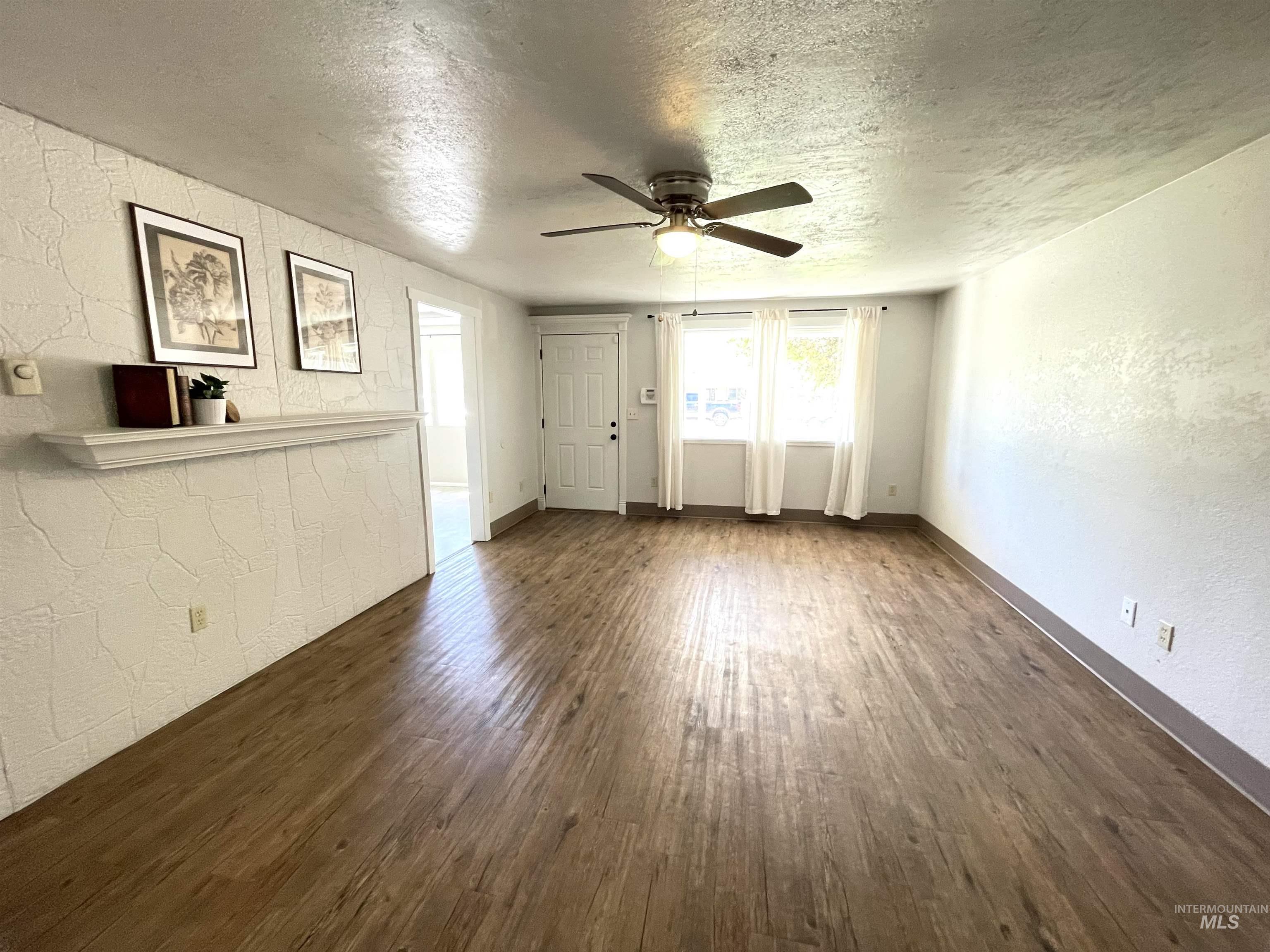 207 E Omaha St., Caldwell, Idaho 83605, 5 Bedrooms, 2 Bathrooms, Residential For Sale, Price $360,000, 98984709