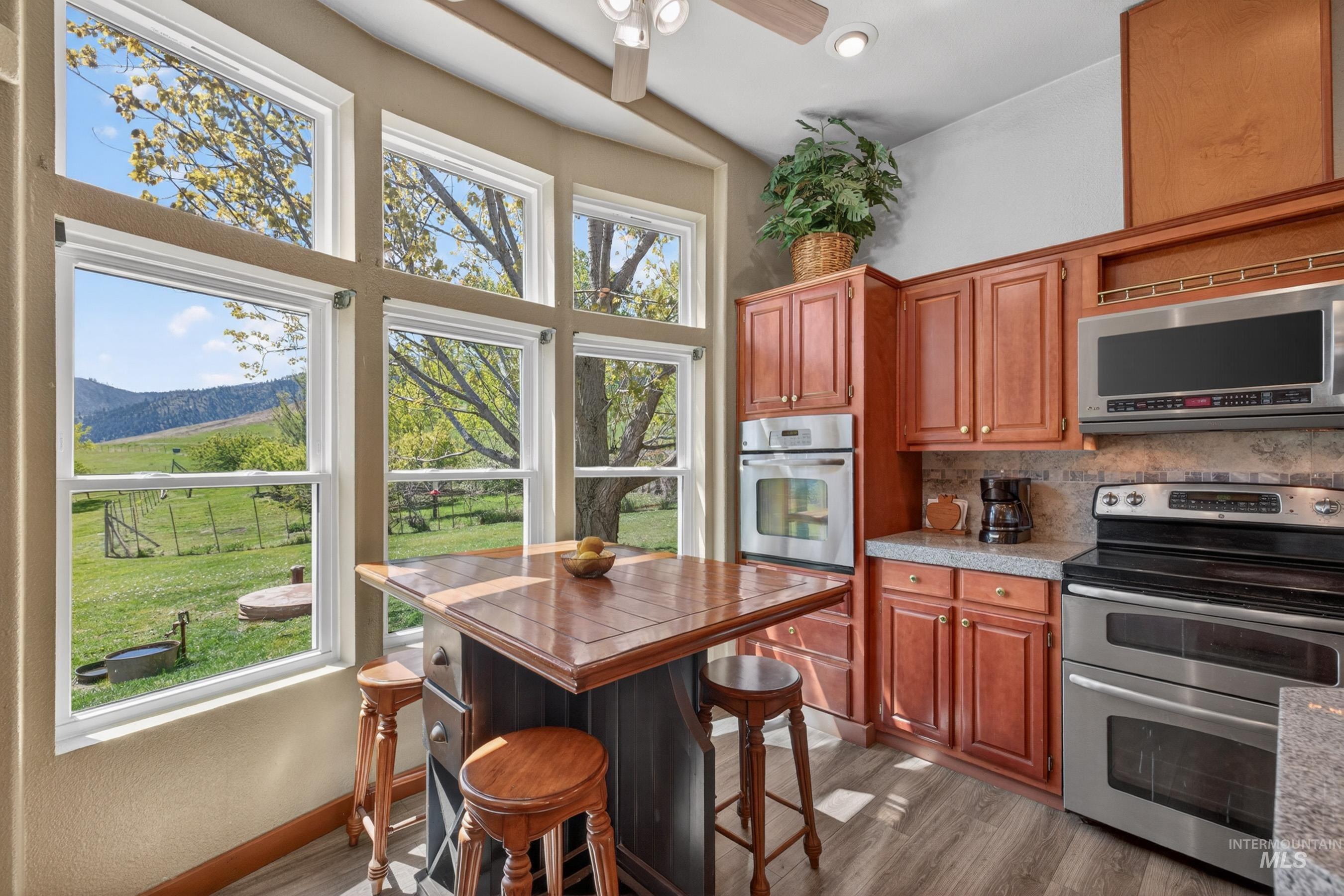 213 Little Salmon Overlook, Pollock, Idaho 83547, 3 Bedrooms, 2 Bathrooms, Residential For Sale, Price $595,000, 98984715