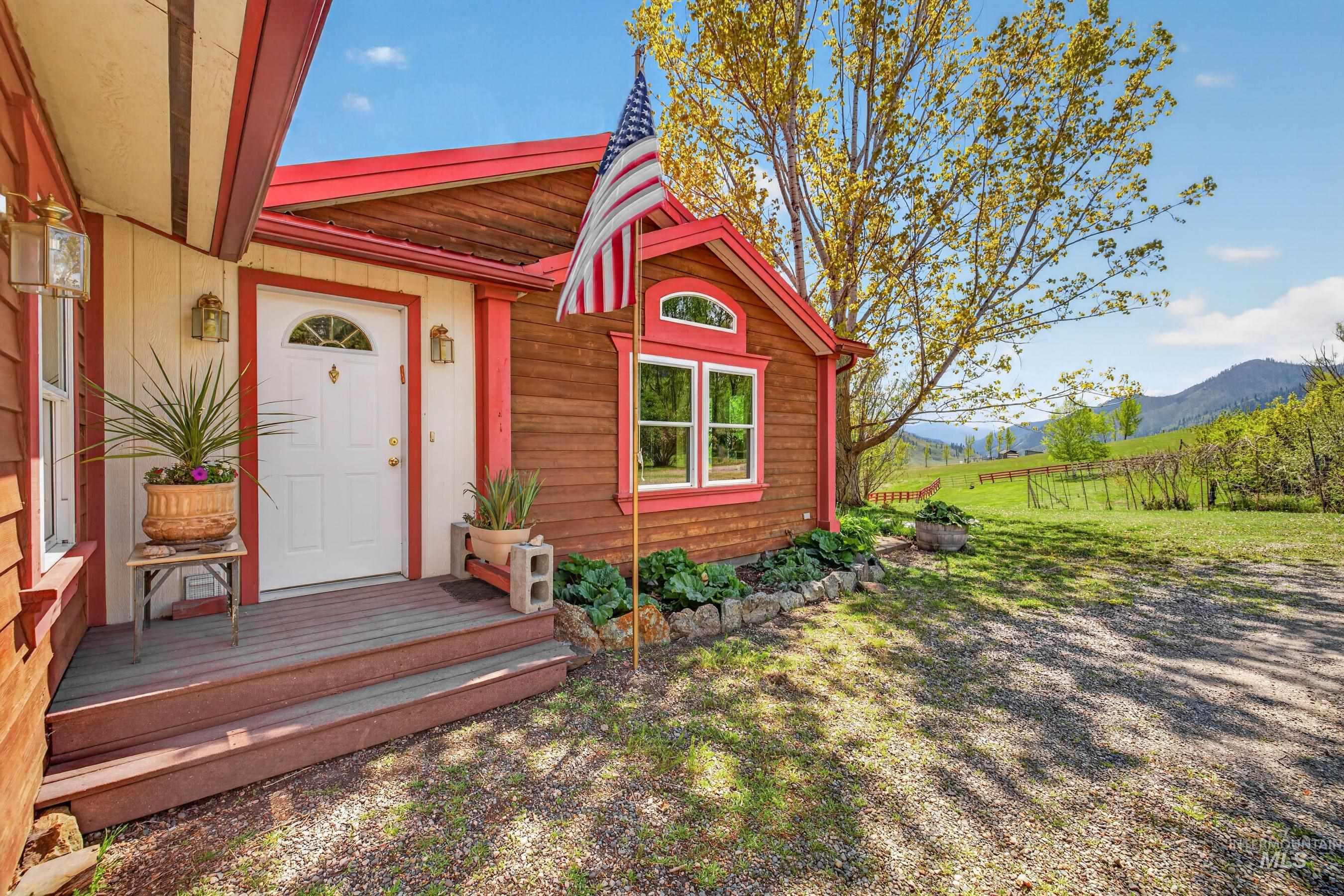 213 Little Salmon Overlook, Pollock, Idaho 83547, 3 Bedrooms, 2 Bathrooms, Residential For Sale, Price $595,000, 98984715