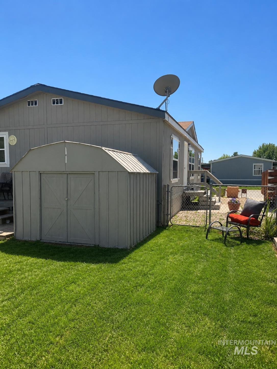 524 W Mesquite St, Boise, Idaho 83713, 3 Bedrooms, 2 Bathrooms, Residential For Sale, Price $114,900, 98984716