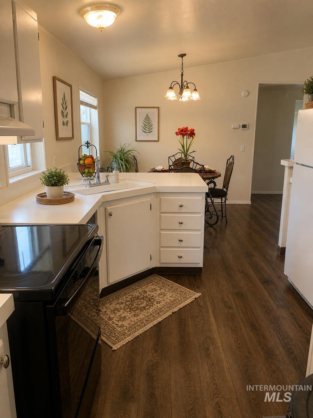 524 W Mesquite St, Boise, Idaho 83713, 3 Bedrooms, 2 Bathrooms, Residential For Sale, Price $114,900, 98984716