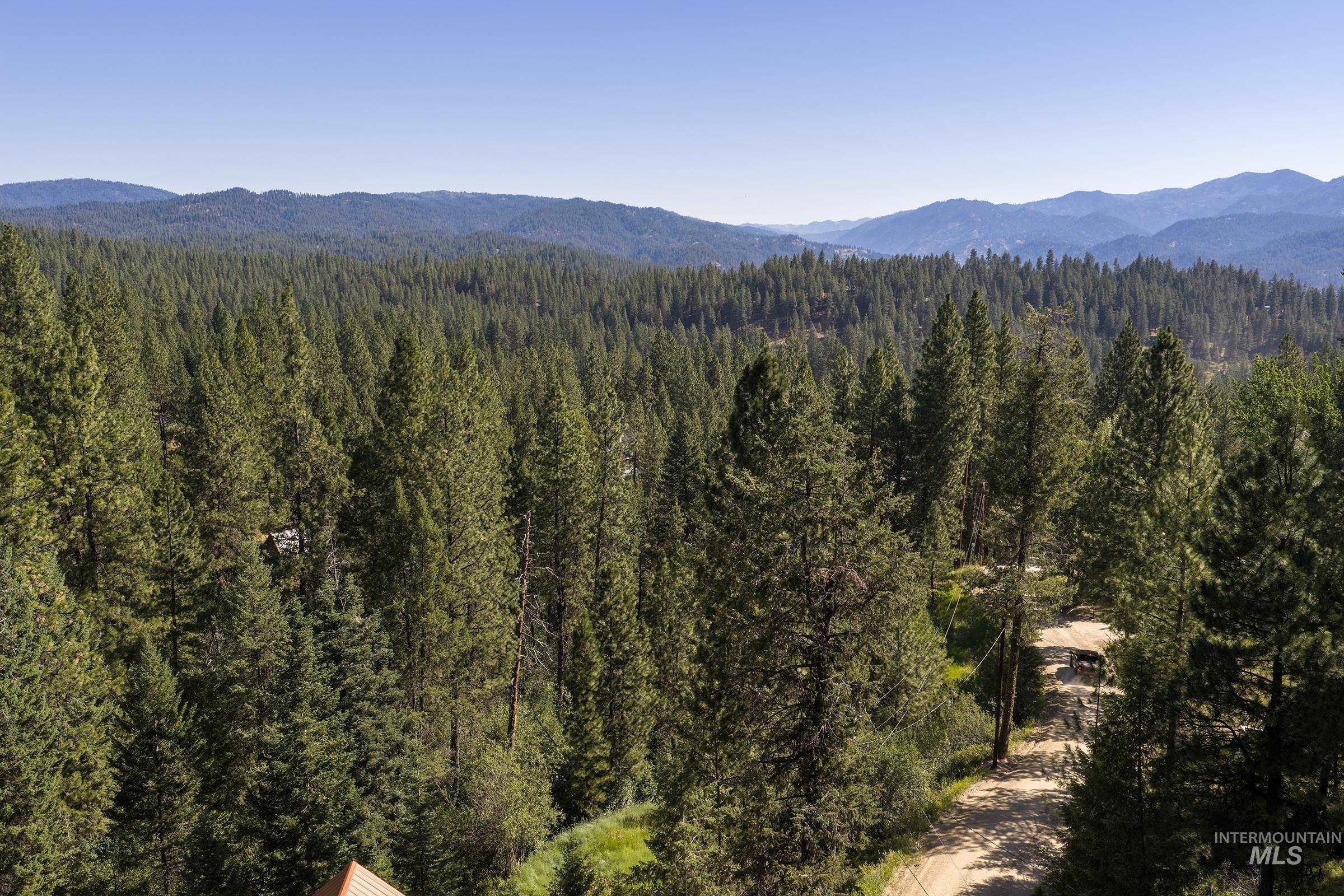 70 Castle Mountain Dr, Garden Valley, Idaho 83622, 3 Bedrooms, 2 Bathrooms, Residential For Sale, Price $575,000,MLS 98984717