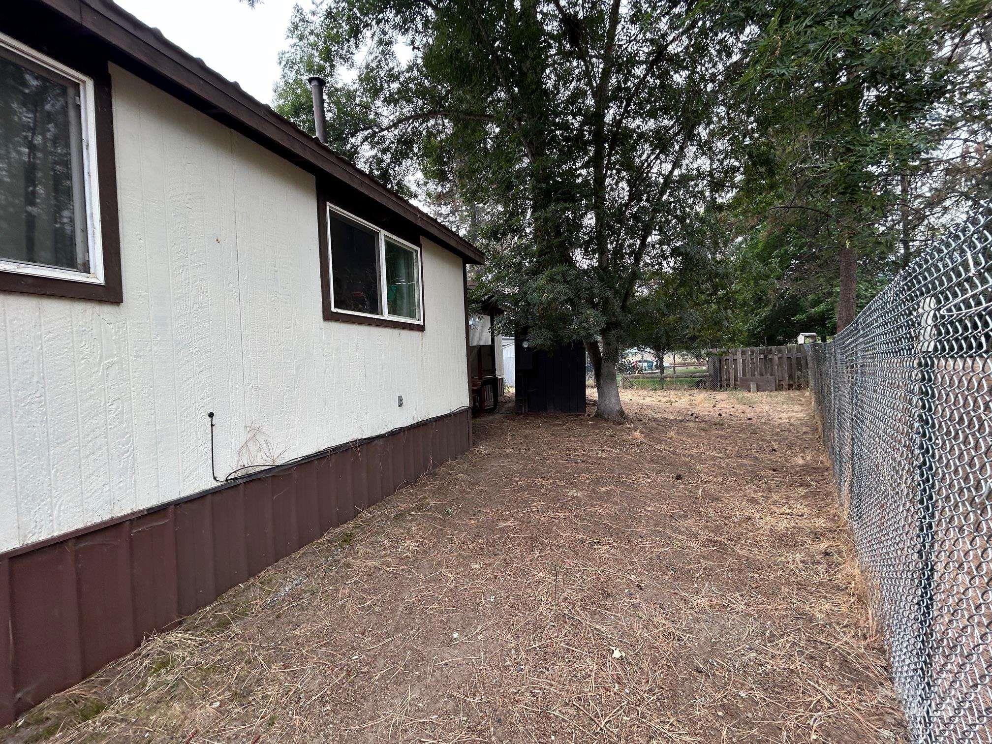 17 Chinook Lane, Orofino, Idaho 83544, 2 Bedrooms, 1 Bathroom, Residential For Sale, Price $75,000,MLS 98984719