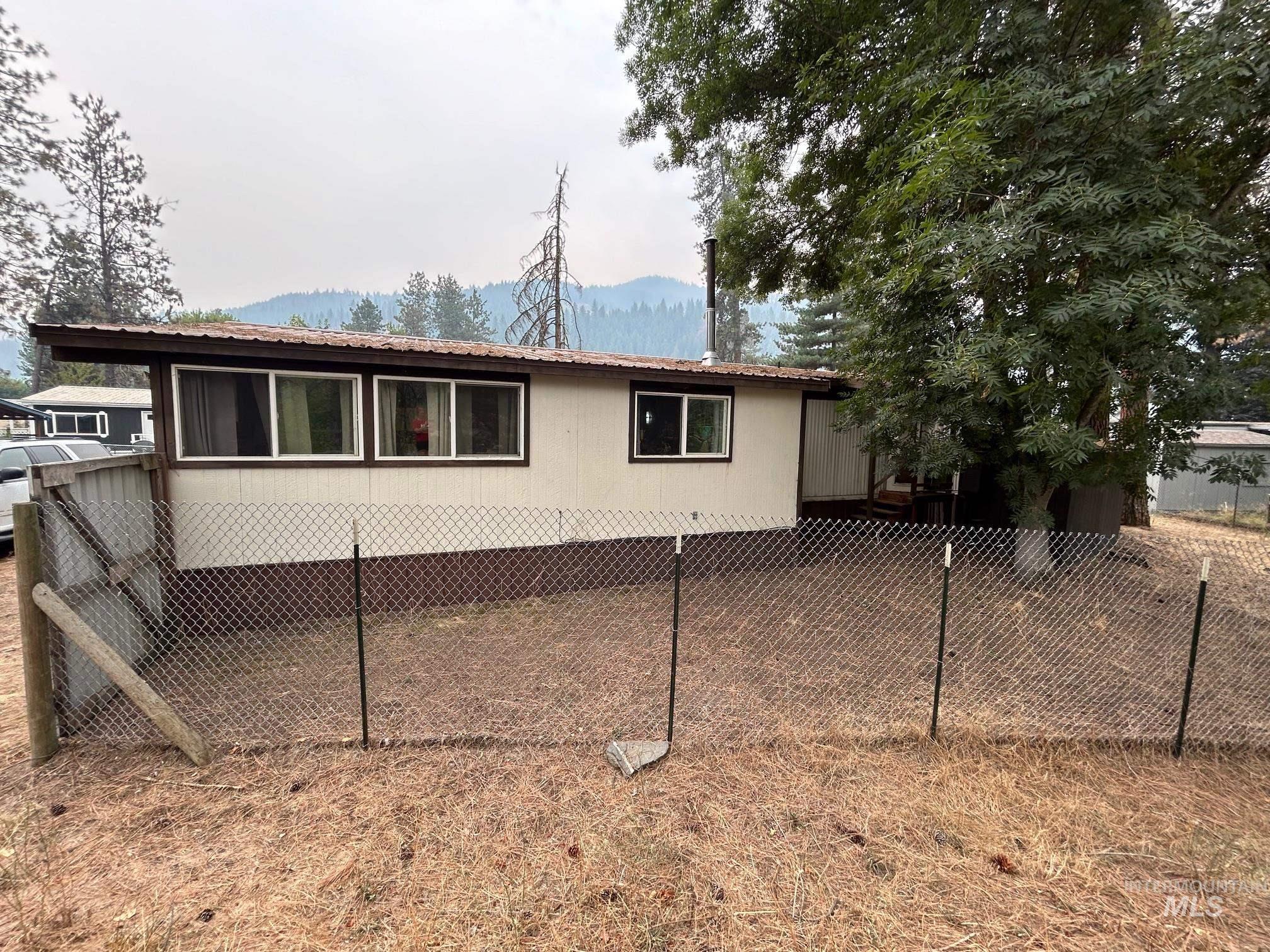 17 Chinook Lane, Orofino, Idaho 83544, 2 Bedrooms, 1 Bathroom, Residential For Sale, Price $75,000,MLS 98984719