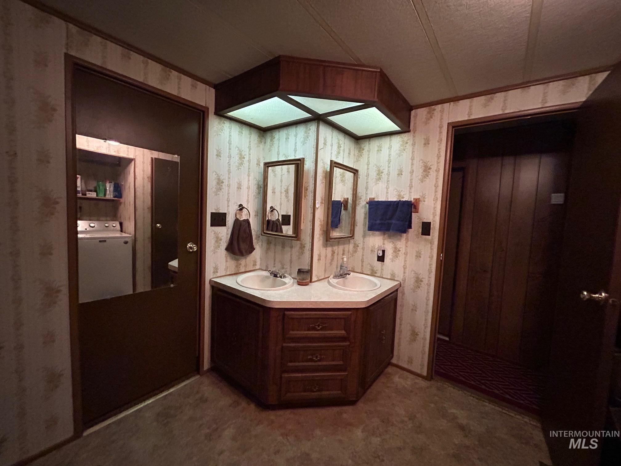 17 Chinook Lane, Orofino, Idaho 83544, 2 Bedrooms, 1 Bathroom, Residential For Sale, Price $75,000,MLS 98984719