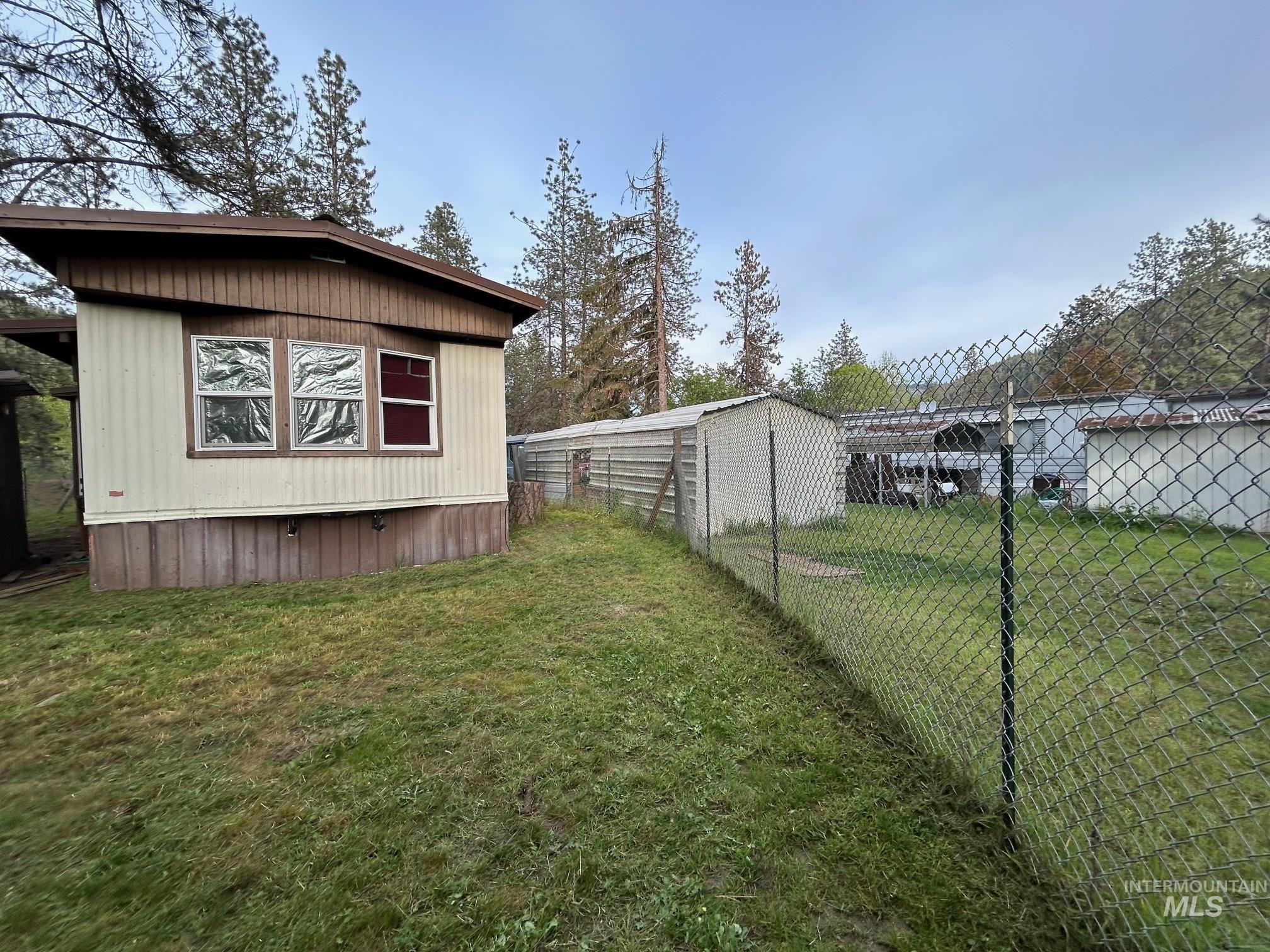 17 Chinook Lane, Orofino, Idaho 83544, 2 Bedrooms, 1 Bathroom, Residential For Sale, Price $75,000,MLS 98984719
