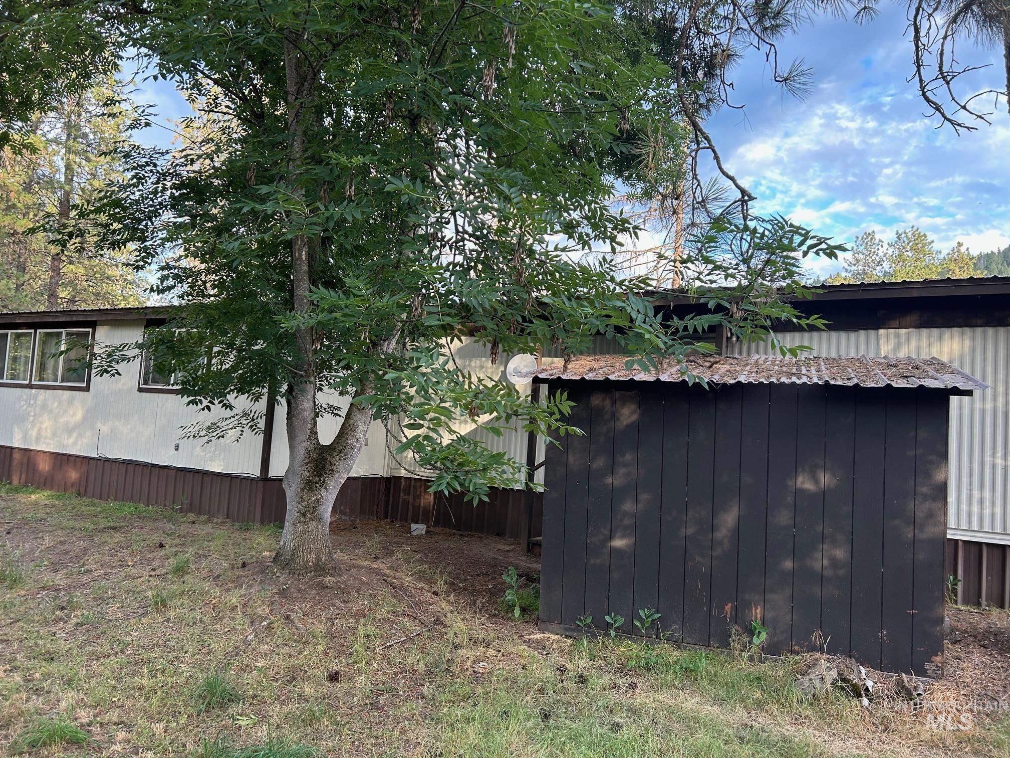 17 Chinook Lane, Orofino, Idaho 83544, 2 Bedrooms, 1 Bathroom, Residential For Sale, Price $75,000,MLS 98984719