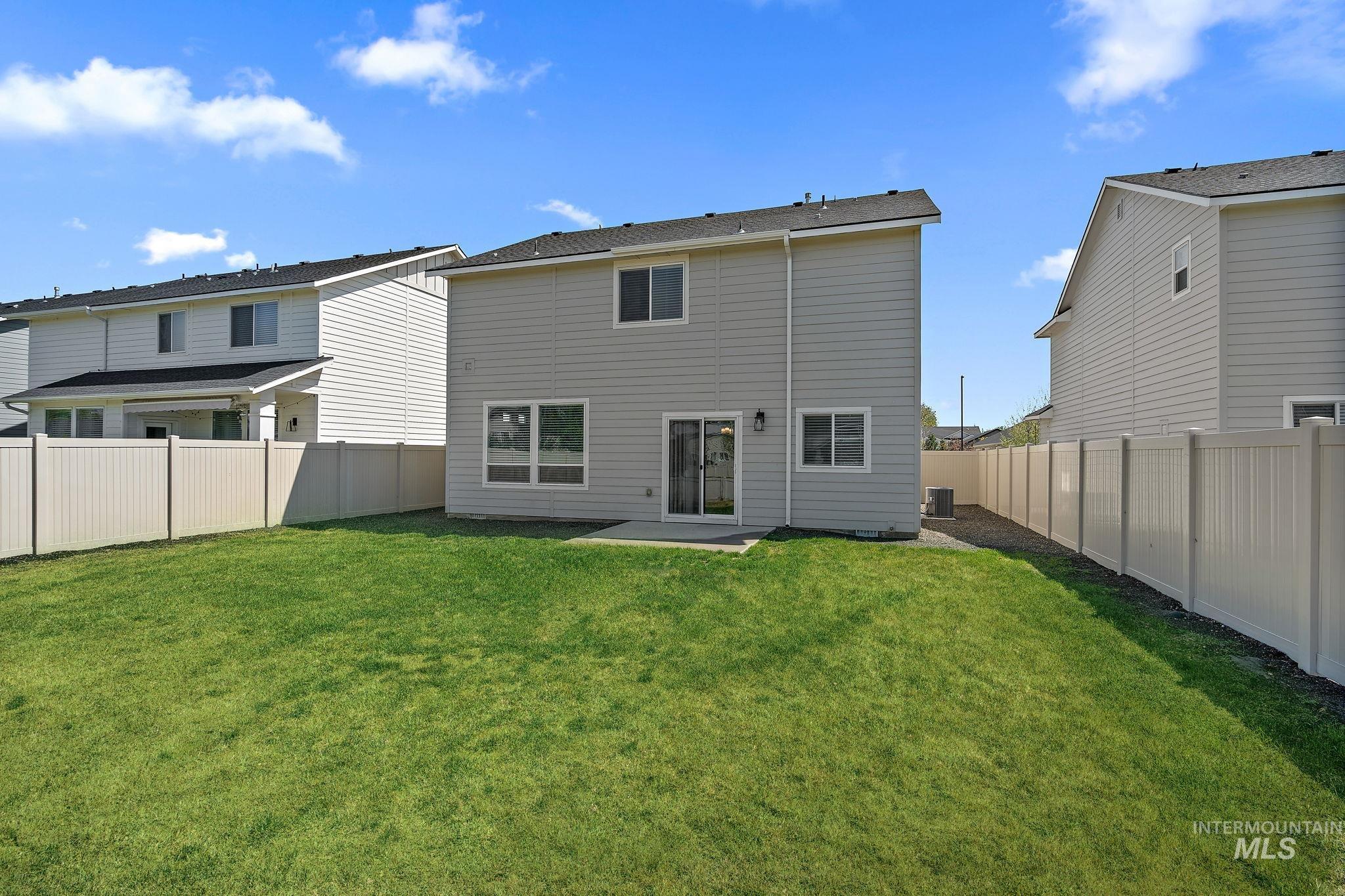 2123 N Bing Ave, Meridian, Idaho 83646, 3 Bedrooms, 2.5 Bathrooms, Residential For Sale, Price $510,000,MLS 98984723