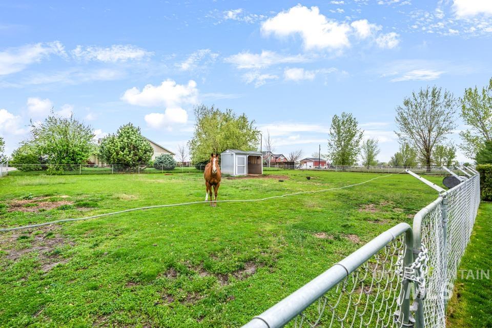8271 Washoe Rd., Fruitland, Idaho 83619, 4 Bedrooms, 3 Bathrooms, Residential For Sale, Price $699,000,MLS 98984724