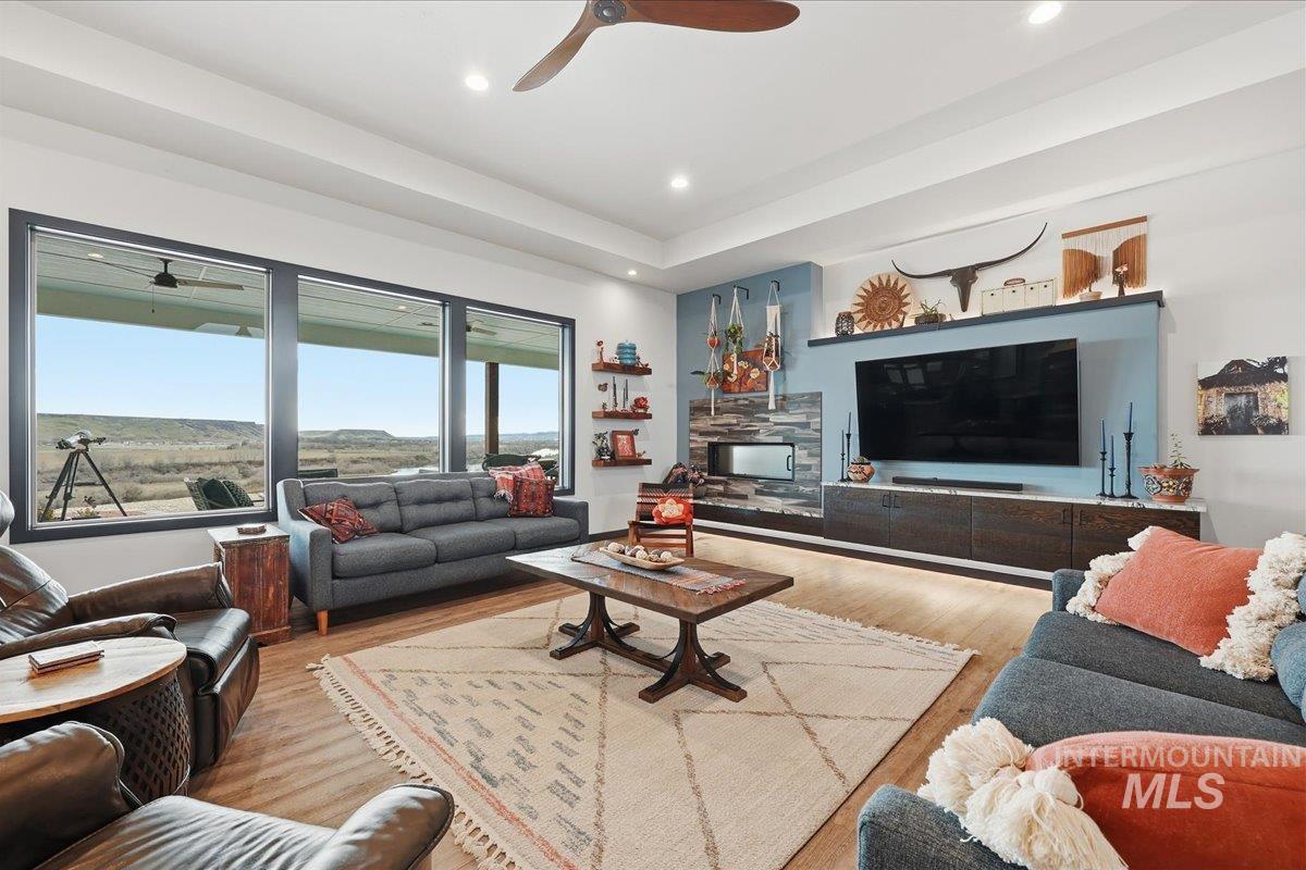 8065 Moonshine Ln, Marsing, Idaho 83639, 4 Bedrooms, 2 Bathrooms, Residential For Sale, Price $1,295,000,MLS 98984726