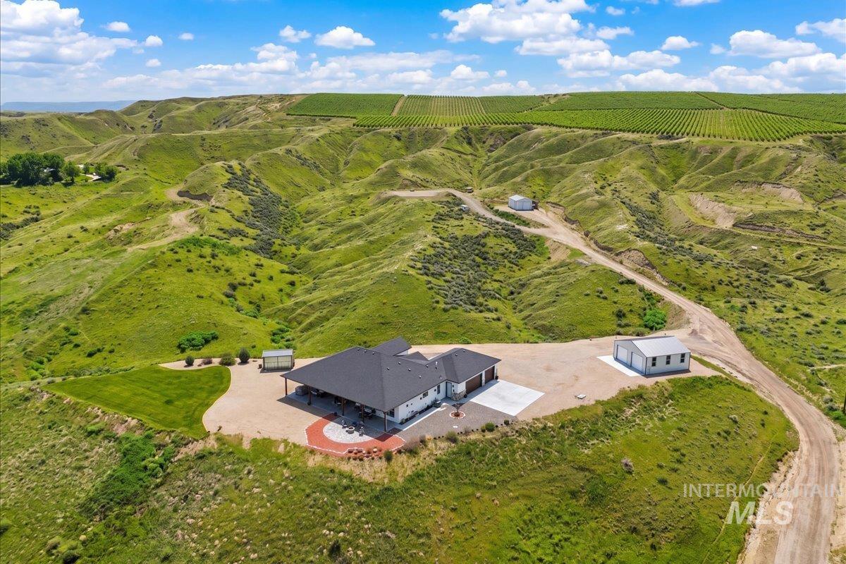 8065 Moonshine Ln, Marsing, Idaho 83639, 4 Bedrooms, 2 Bathrooms, Residential For Sale, Price $1,295,000,MLS 98984726