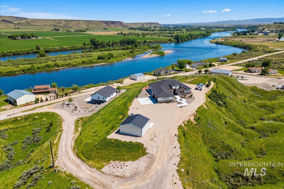 8065 Moonshine Ln, Marsing, Idaho 83639, 4 Bedrooms, 2 Bathrooms, Residential For Sale, Price $1,295,000,MLS 98984726