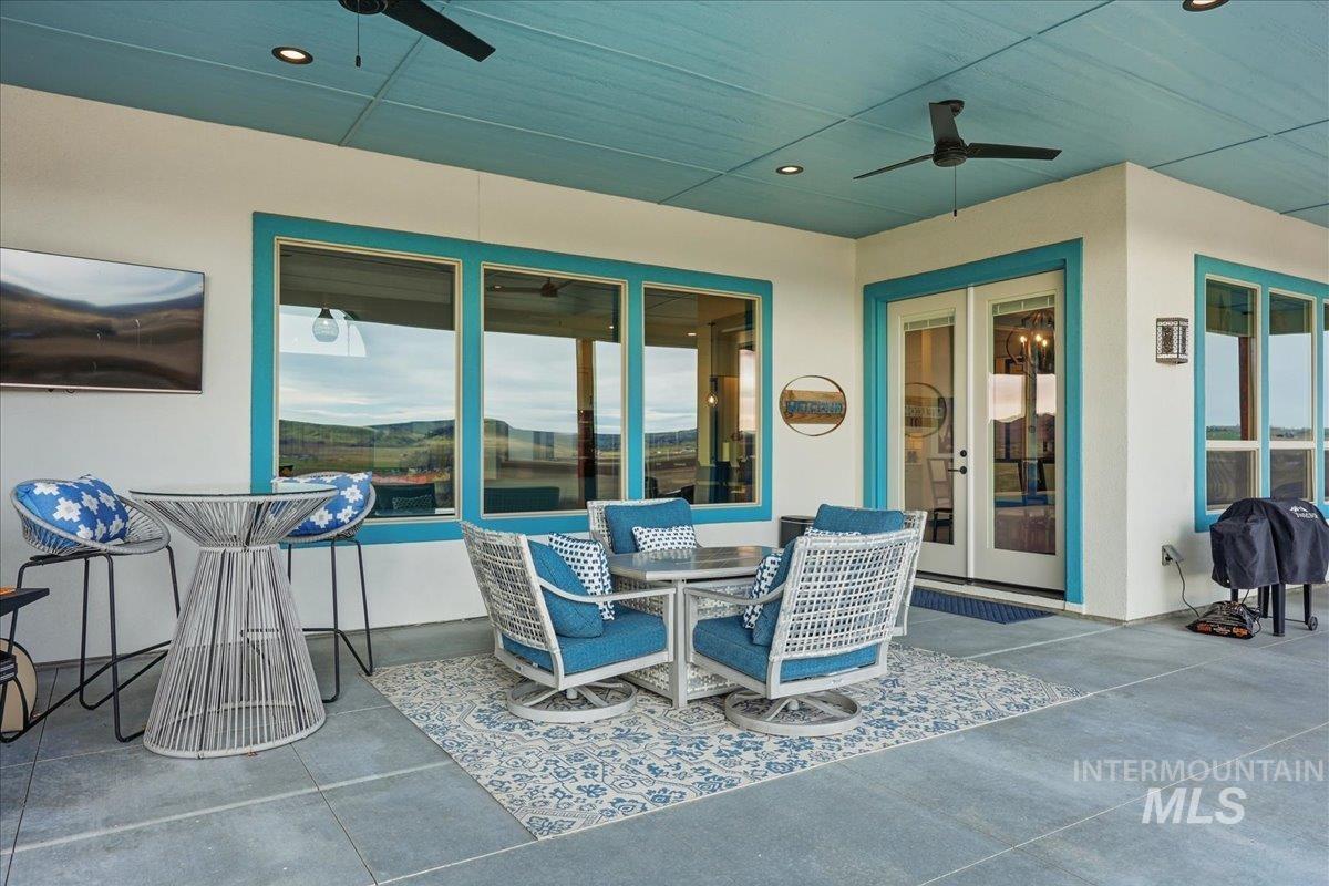 8065 Moonshine Ln, Marsing, Idaho 83639, 4 Bedrooms, 2 Bathrooms, Residential For Sale, Price $1,295,000,MLS 98984726
