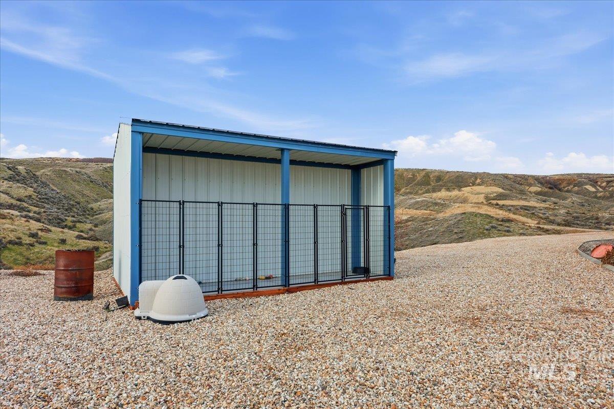8065 Moonshine Ln, Marsing, Idaho 83639, 4 Bedrooms, 2 Bathrooms, Residential For Sale, Price $1,295,000,MLS 98984726