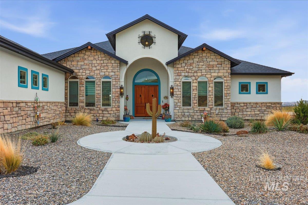 8065 Moonshine Ln, Marsing, Idaho 83639, 4 Bedrooms, 2 Bathrooms, Residential For Sale, Price $1,295,000,MLS 98984726