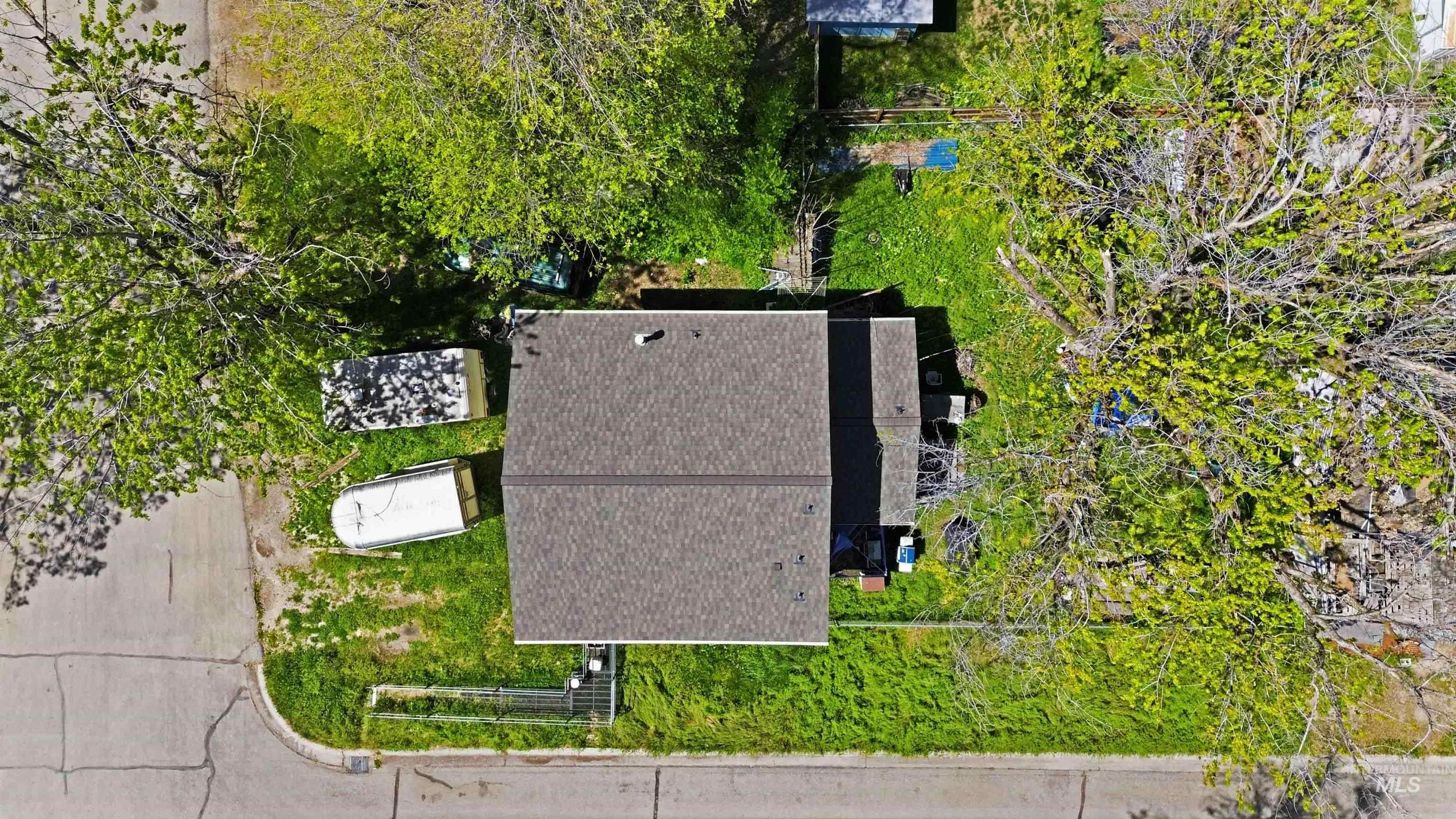 903 N Manville St, Boise, Idaho 83706, 5 Bedrooms, 2 Bathrooms, Residential For Sale, Price $349,900, 98984729
