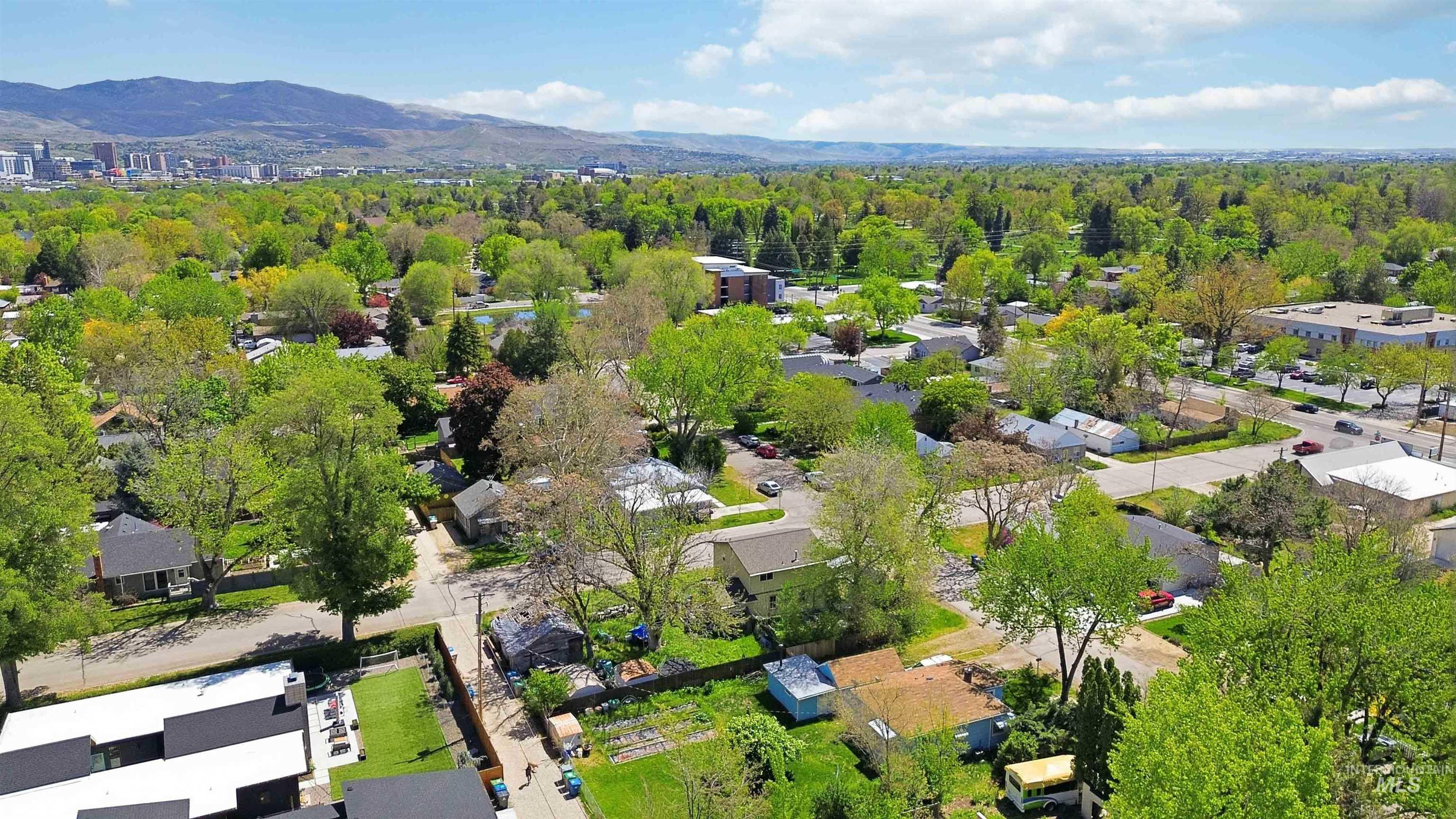 903 N Manville St, Boise, Idaho 83706, 5 Bedrooms, 2 Bathrooms, Residential For Sale, Price $349,900, 98984729