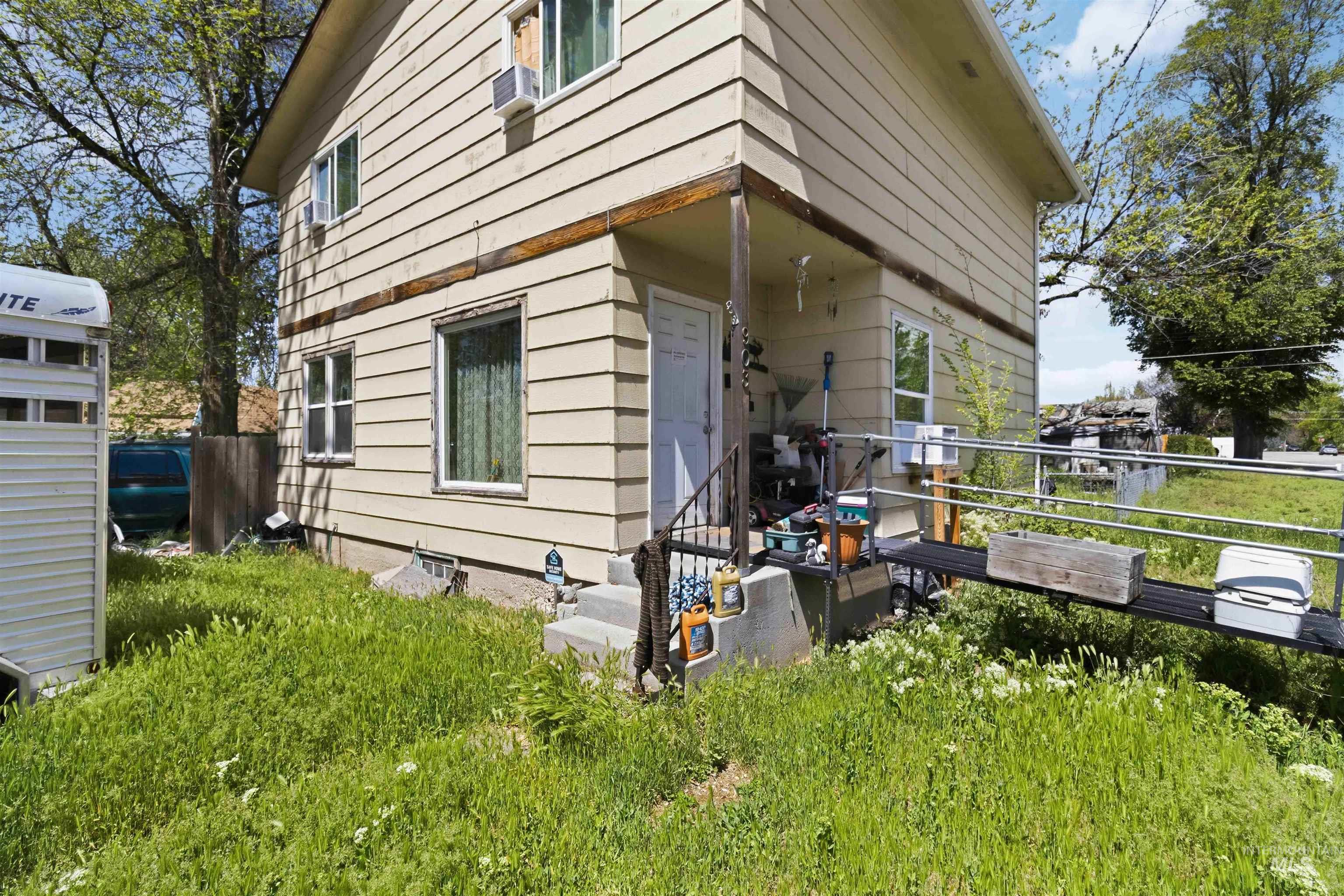903 N Manville St, Boise, Idaho 83706, 5 Bedrooms, 2 Bathrooms, Residential For Sale, Price $349,900, 98984729