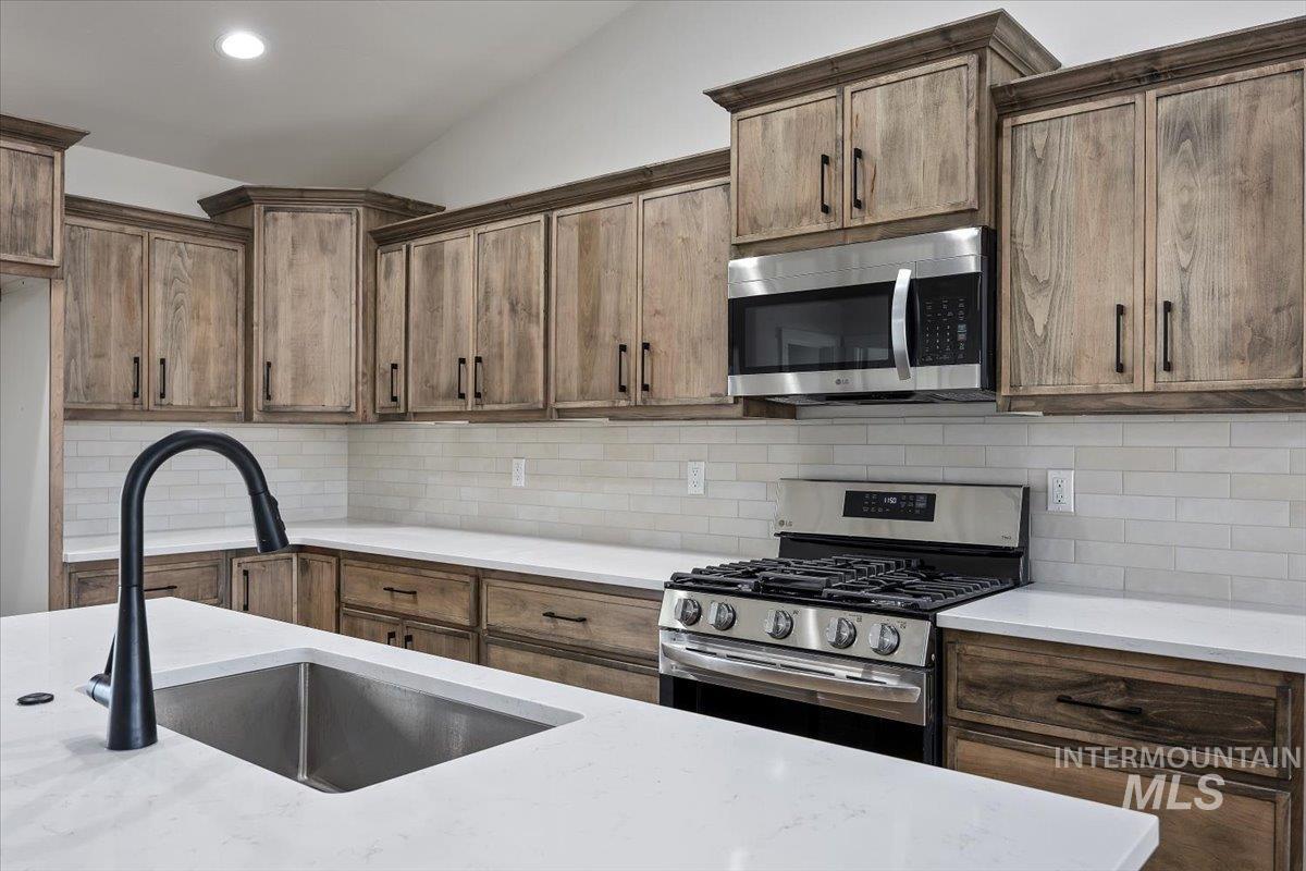 501 N Lyndon St, Jerome, Idaho 83338-5375, 4 Bedrooms, 2 Bathrooms, Residential For Sale, Price $419,000,MLS 98984732