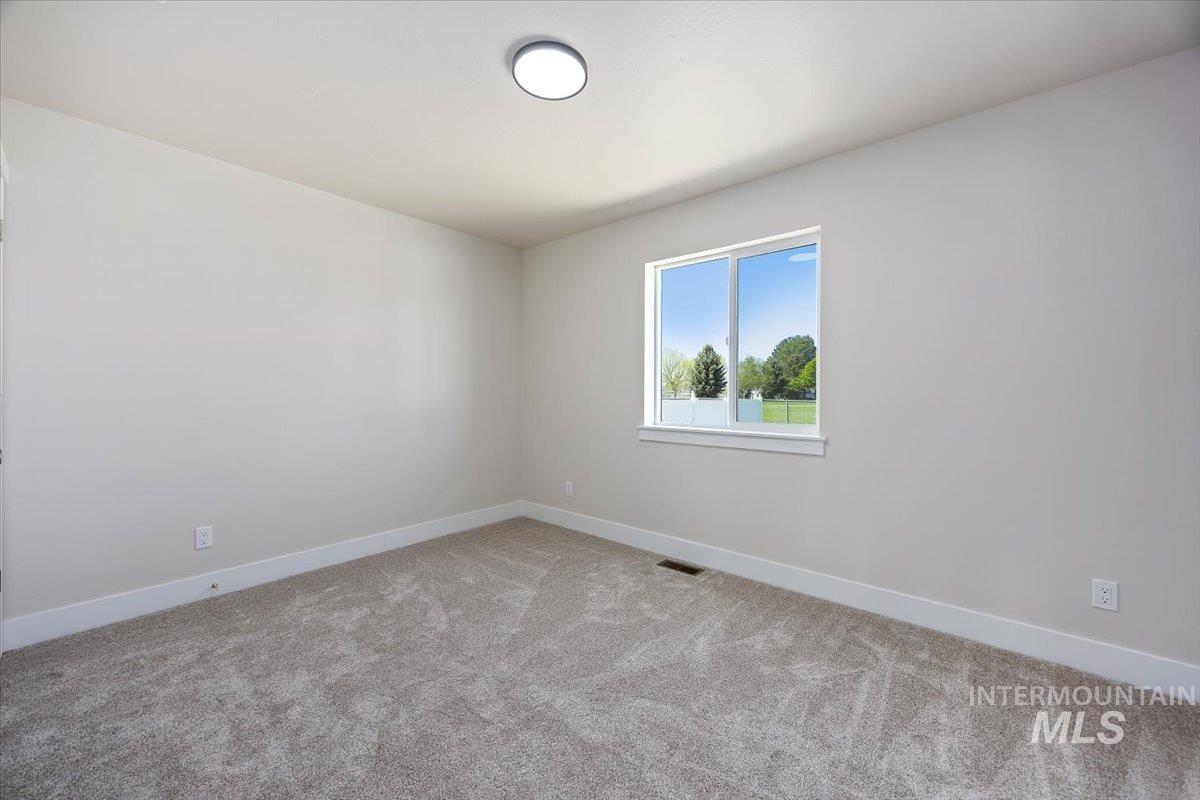501 N Lyndon St, Jerome, Idaho 83338-5375, 4 Bedrooms, 2 Bathrooms, Residential For Sale, Price $419,000,MLS 98984732