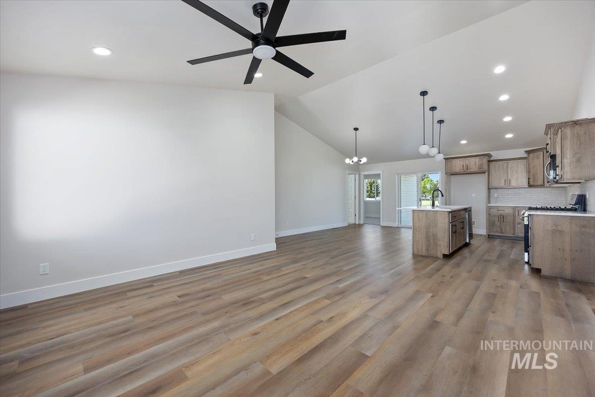 501 N Lyndon St, Jerome, Idaho 83338-5375, 4 Bedrooms, 2 Bathrooms, Residential For Sale, Price $419,000,MLS 98984732