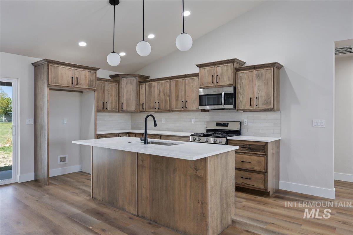 501 N Lyndon St, Jerome, Idaho 83338-5375, 4 Bedrooms, 2 Bathrooms, Residential For Sale, Price $419,000,MLS 98984732