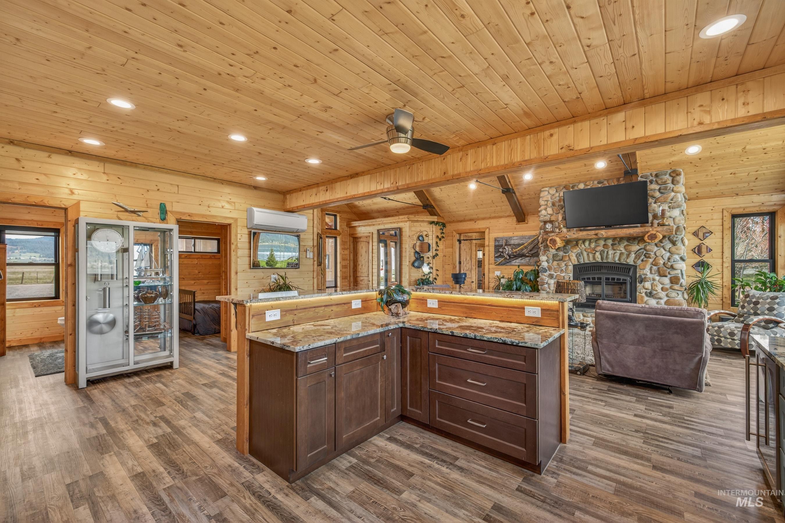 187 Lee Way, Donnelly, Idaho 83615, 3 Bedrooms, 2 Bathrooms, Residential For Sale, Price $3,700,000, 98984735