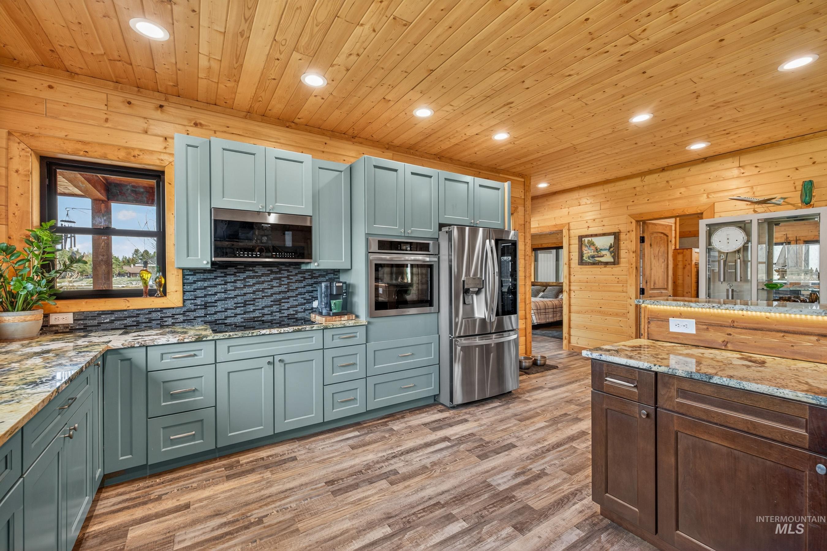 187 Lee Way, Donnelly, Idaho 83615, 3 Bedrooms, 2 Bathrooms, Residential For Sale, Price $3,700,000, 98984735