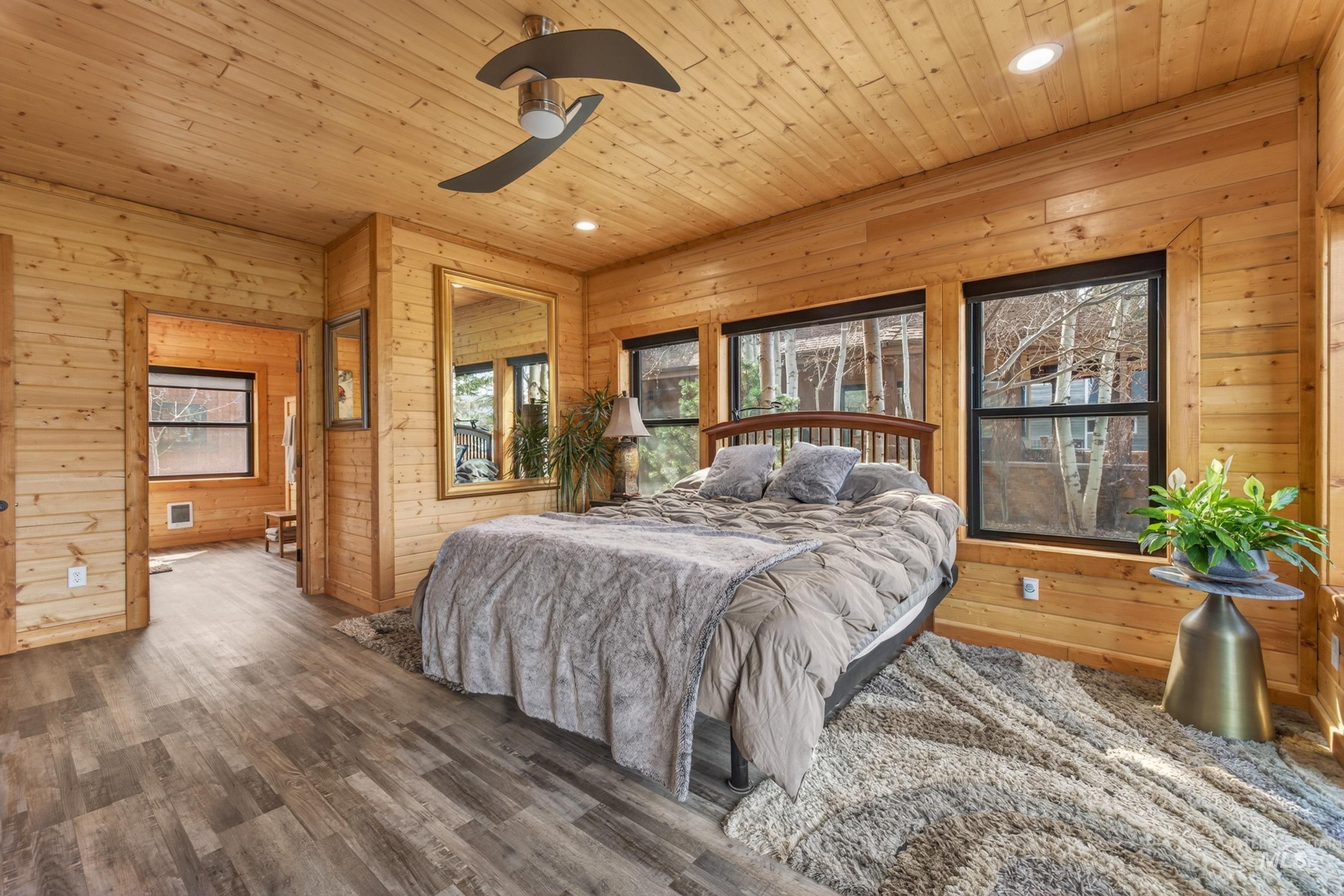 187 Lee Way, Donnelly, Idaho 83615, 3 Bedrooms, 2 Bathrooms, Residential For Sale, Price $3,700,000, 98984735